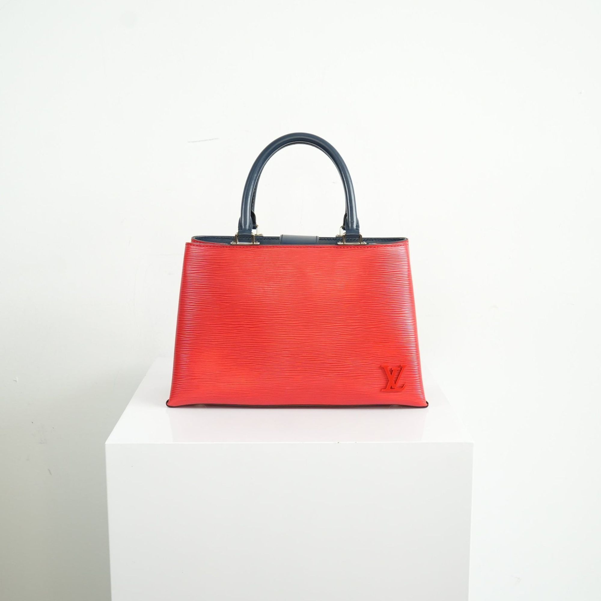 Louis Vuitton Red Epi Kleber Pm Handbag, Women's