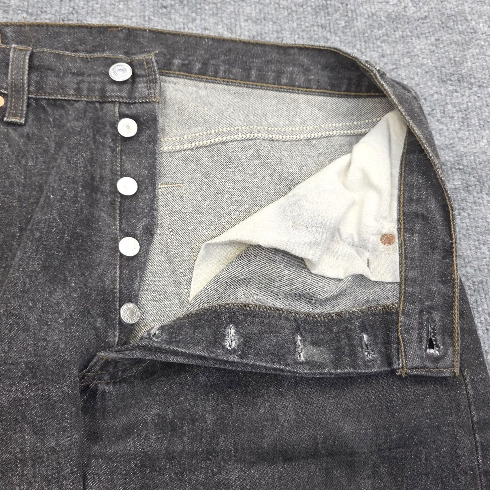Levi's Vintage Levi'S 501 Jeans Mens - 31 x 29 (US Made) Black Distressed Size US 31 - 5 Thumbnail