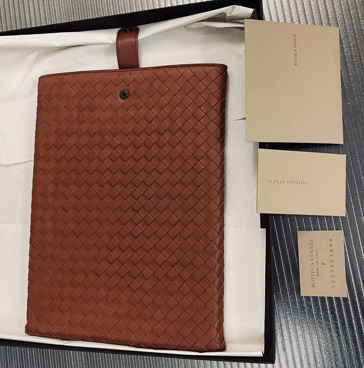 Bottega Veneta BV 🇮🇹 x Tomas Maier Siena intrecciato Napa tablet case NEW Size ONE SIZE - 3 Thumbnail