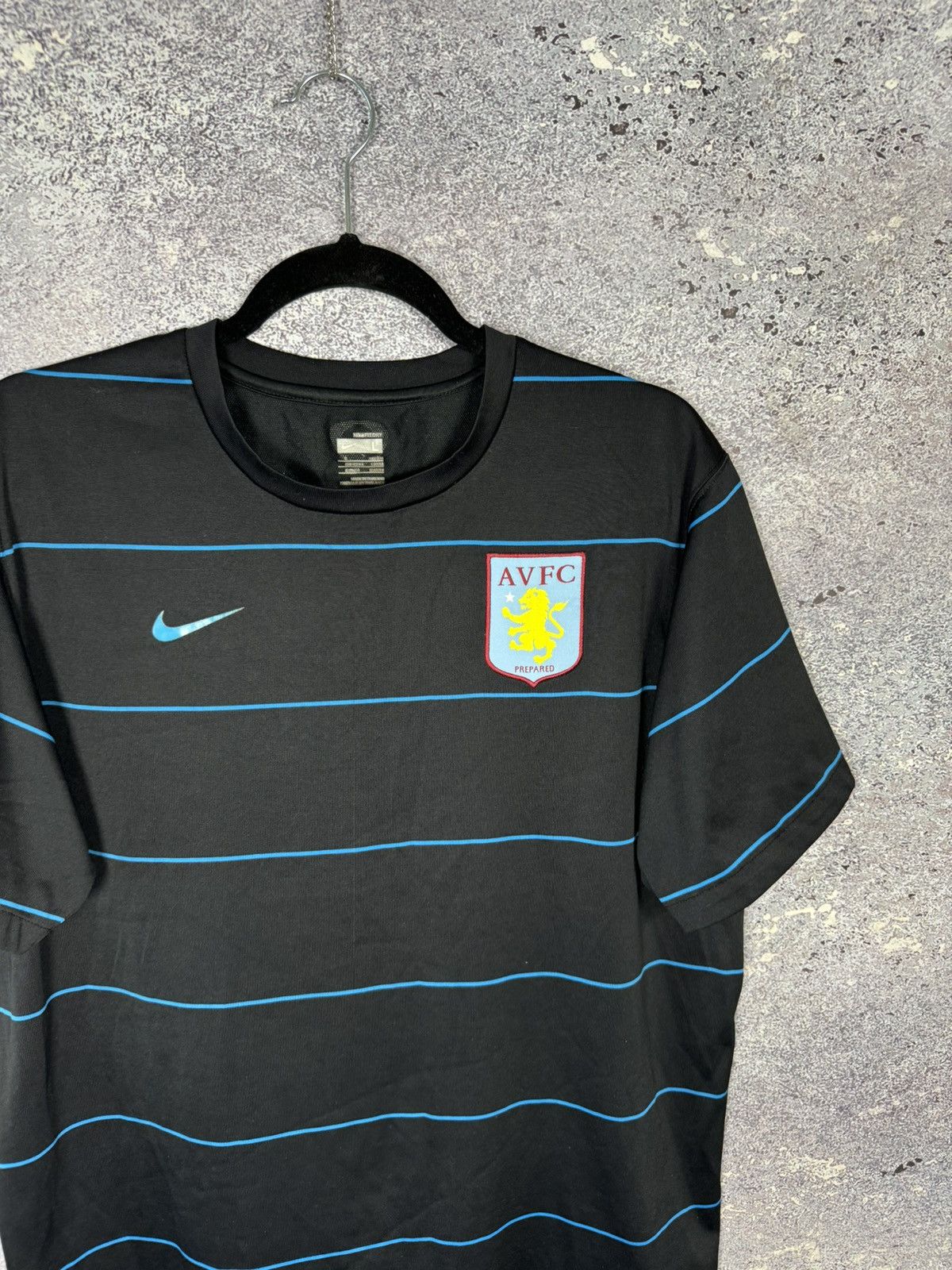 Nike × Vintage Vintage Aston Villa 2007 Nike Training Pre-Match Jersey Size US L / EU 52-54 / 3 - 2 Thumbnail