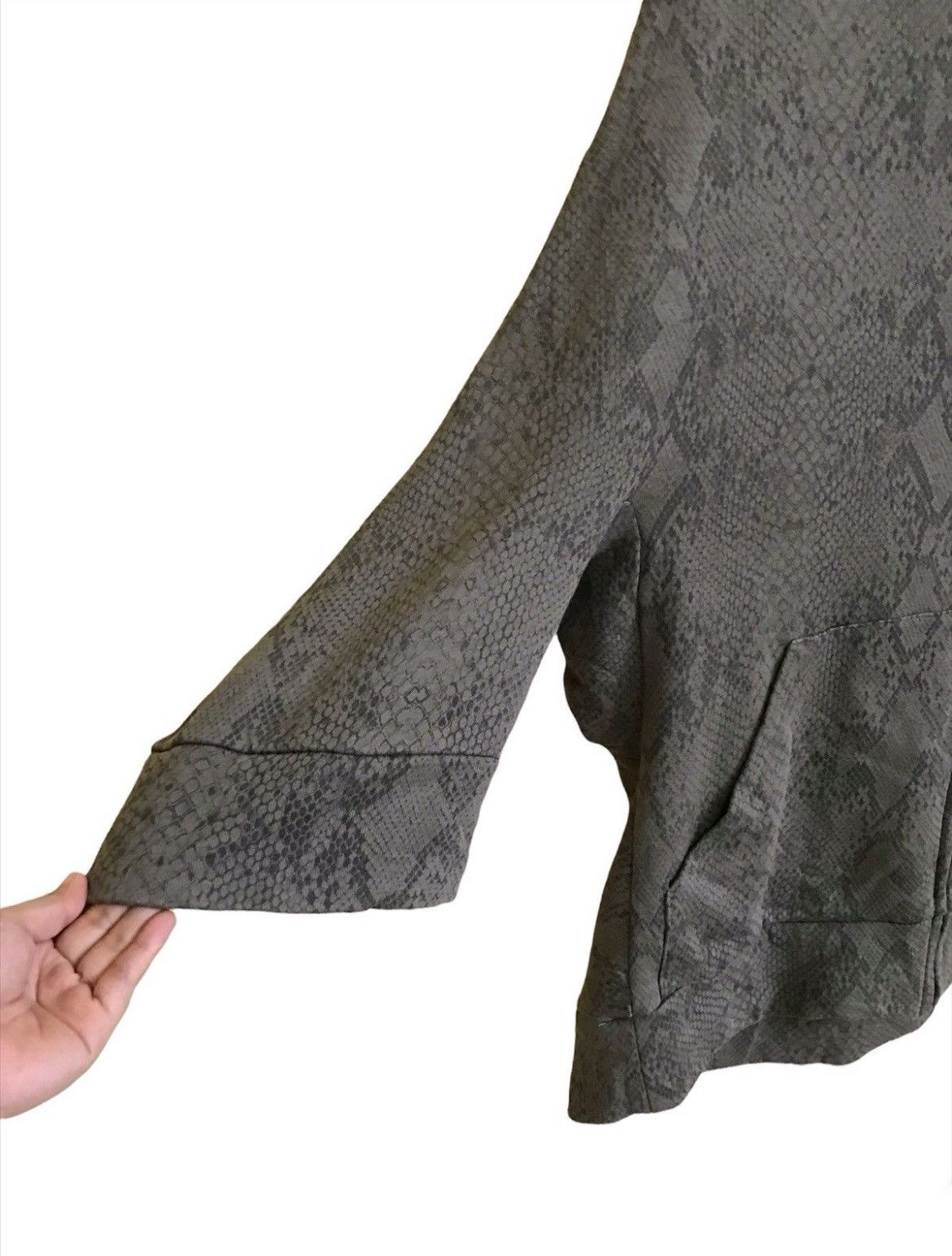 Yohji Yamamoto Lemi Feu Snake Skin Design Overprint Zipped Hoodie Size S / US 4 / IT 40 - 3 Thumbnail