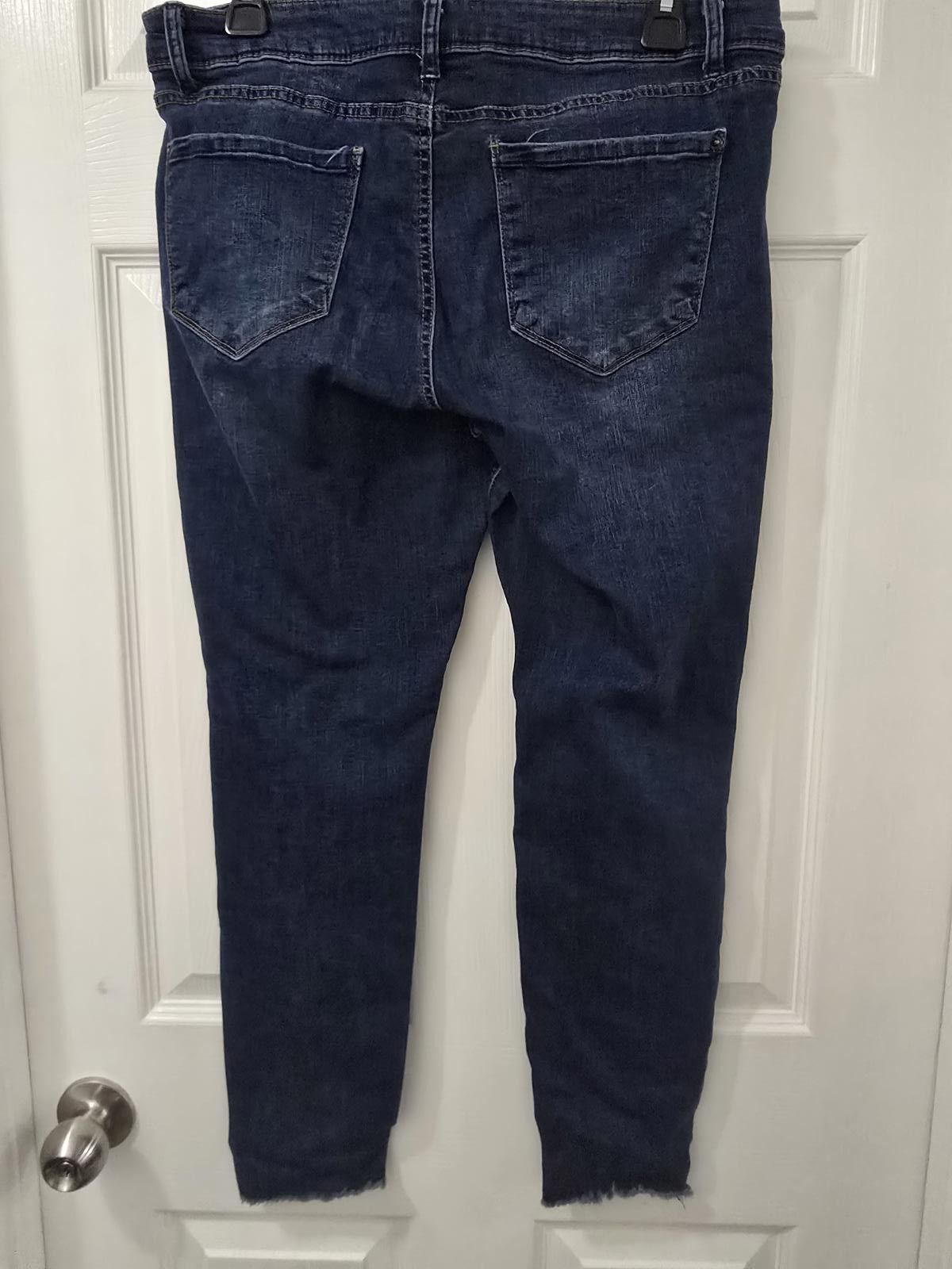 Other For The Republic Mid-Rise Skinny Ankle Jean size 12/30 Size 30" / US 8 / IT 44 - 4 Thumbnail