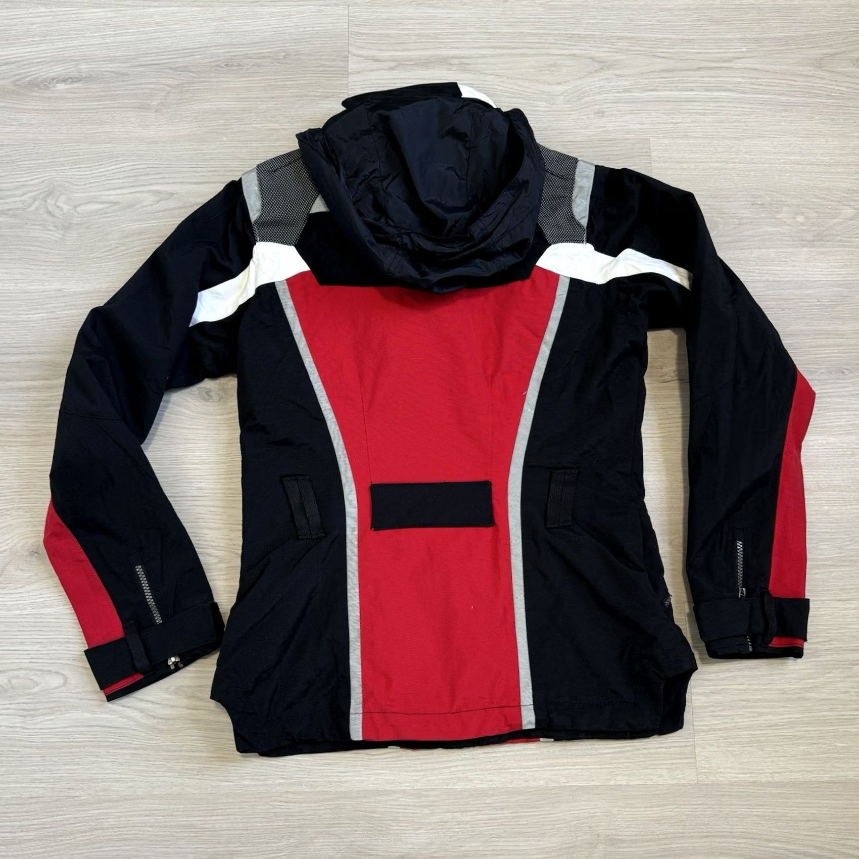 The North Face VINTAGE The North Face Steep Tech Jacket Womens Small Red Black White Belted Ski EUC Size S / US 4 / IT 40 - 4 Thumbnail
