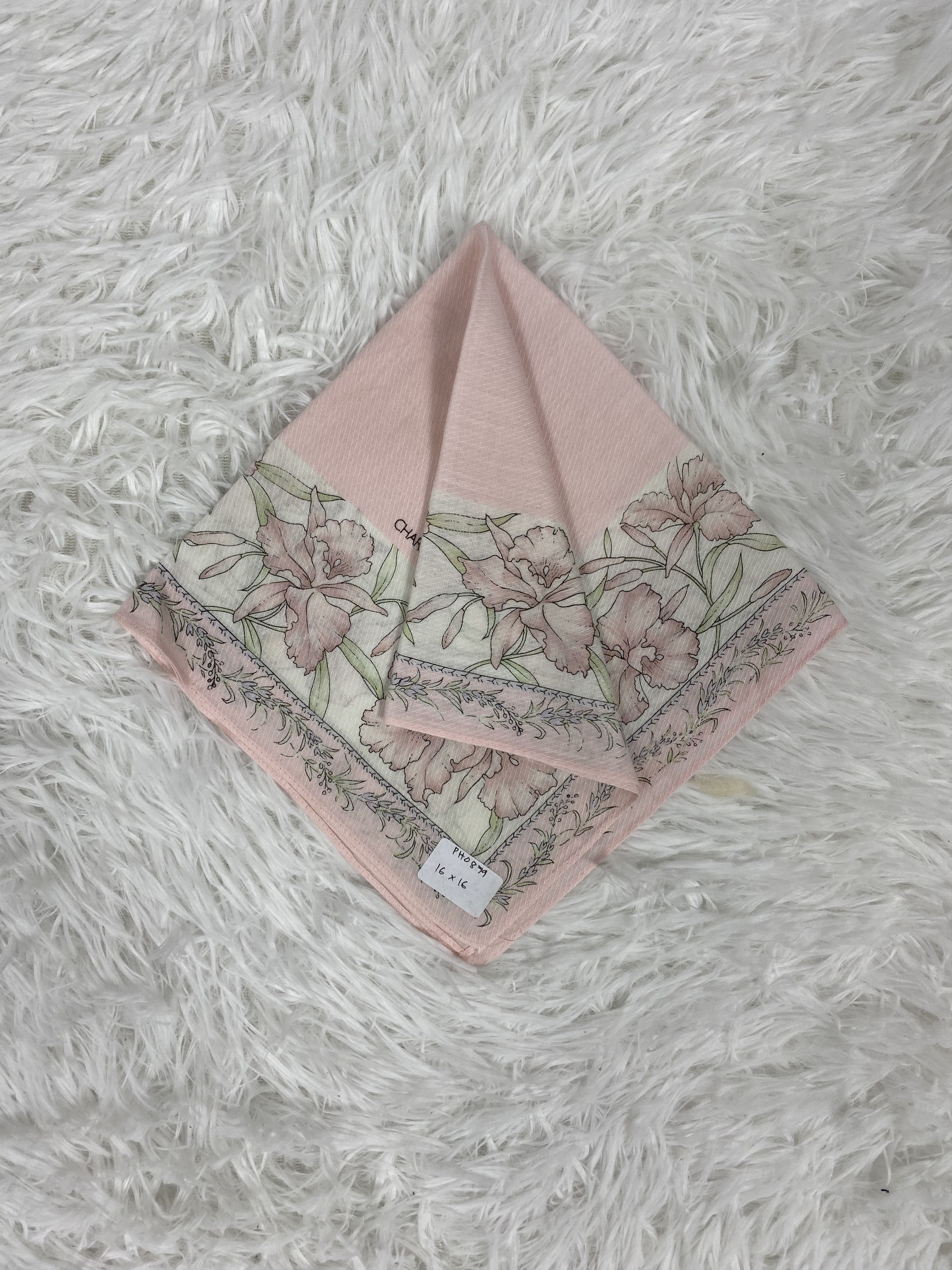 Charles Jourdan × Vintage Vintage Charles Jourdan Handkerchief Neckerchief PH0879 Size ONE SIZE - 1 Thumbnail