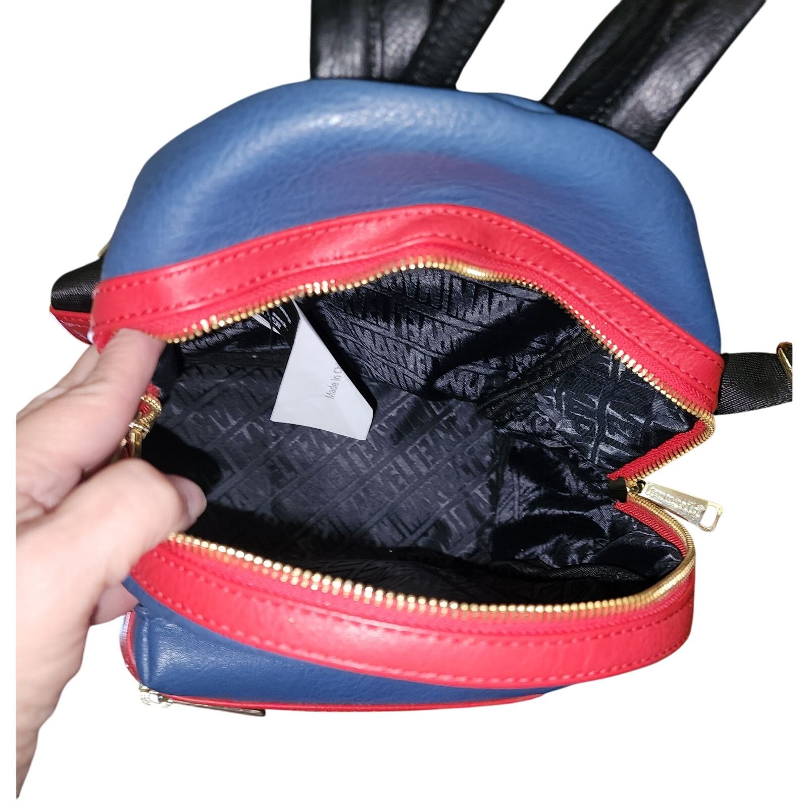 Other Loungefly Captain Marvel backpack excellent condition Size ONE SIZE - 7 Thumbnail