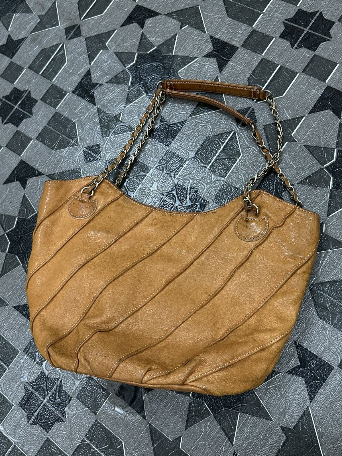 Issey Miyake 1990s Tsumori Chisato Brown Leather Shoulder Bag Size ONE SIZE - 17 Thumbnail