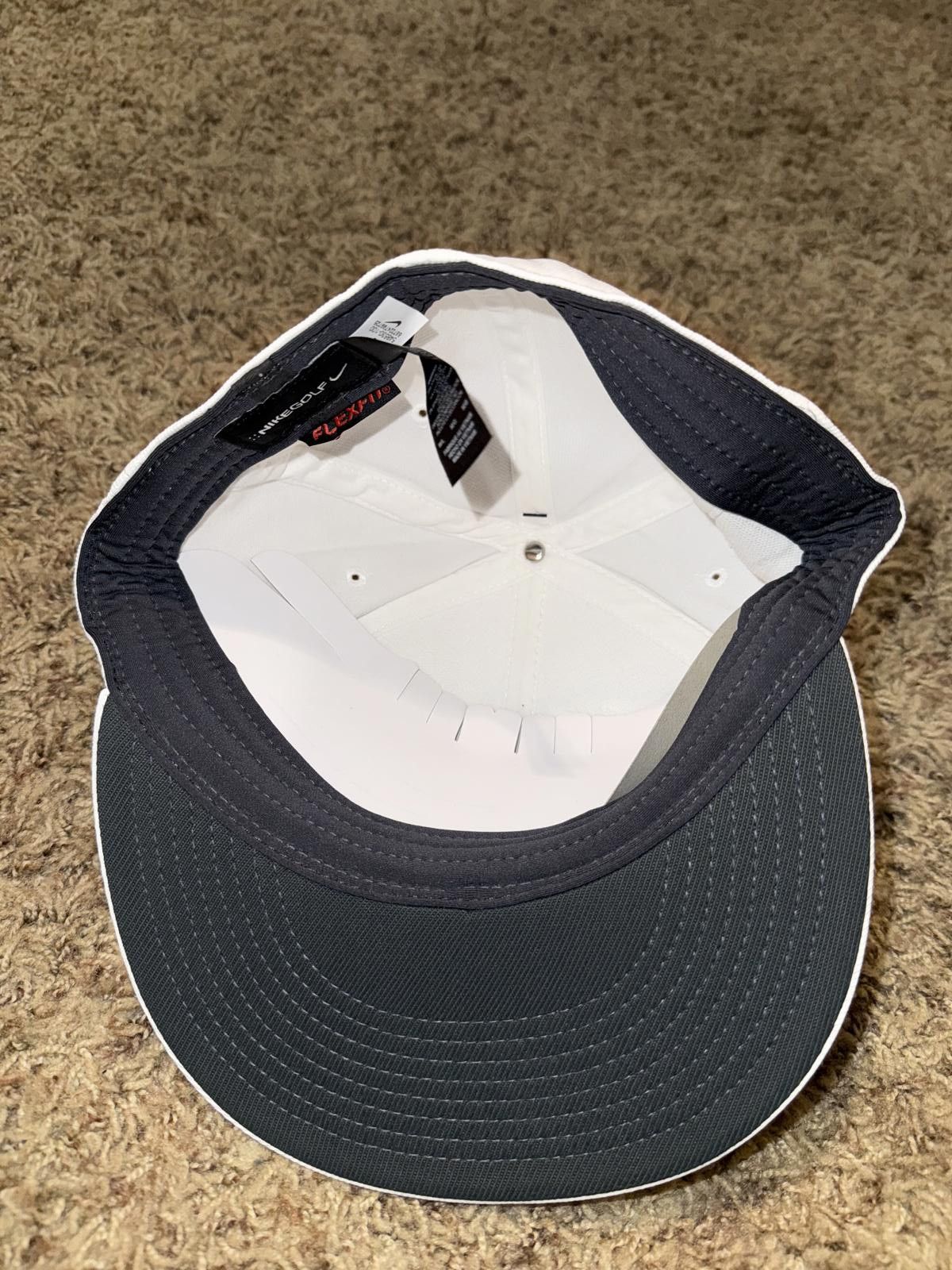Nike Nike Adult Unisex White Golf Flat Bill Cap Sample Size ONE SIZE - 5 Thumbnail