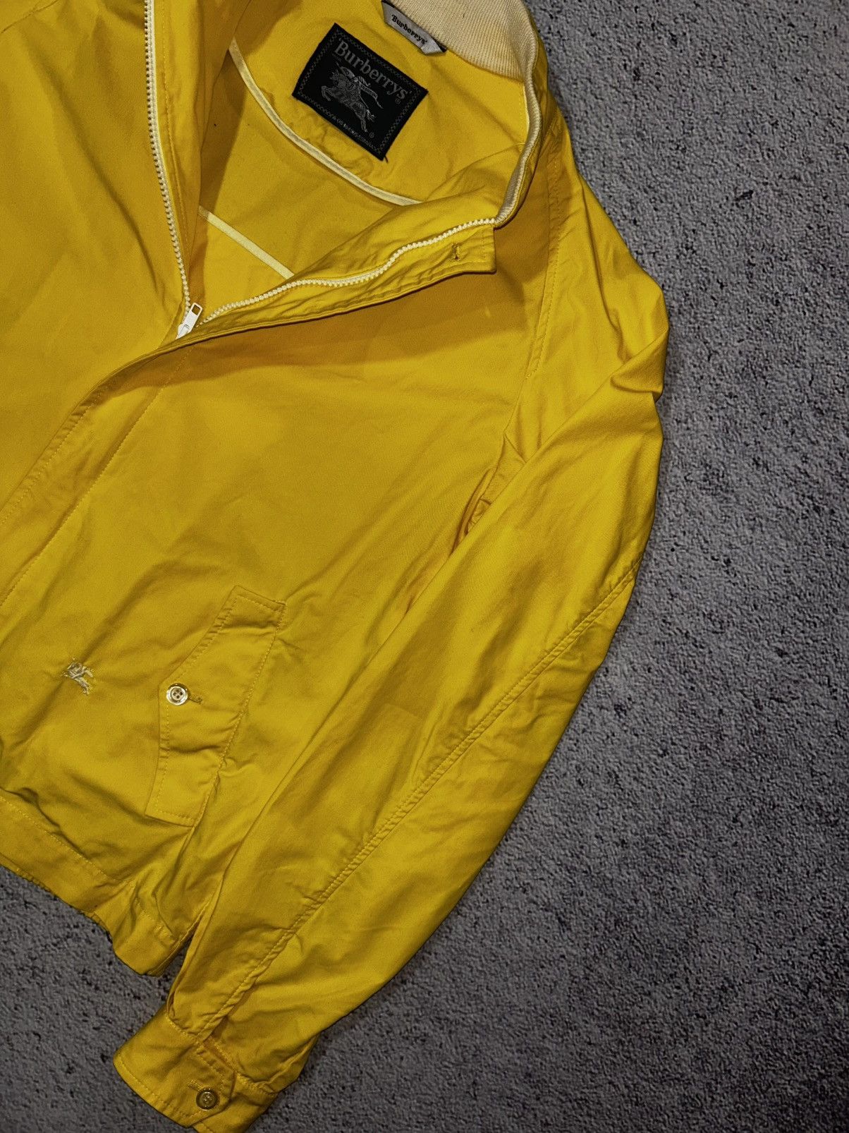 Burberry Vintage Burberrys Yellow Lightweight Bomber Nova Era Size US M / EU 48-50 / 2 - 3 Thumbnail