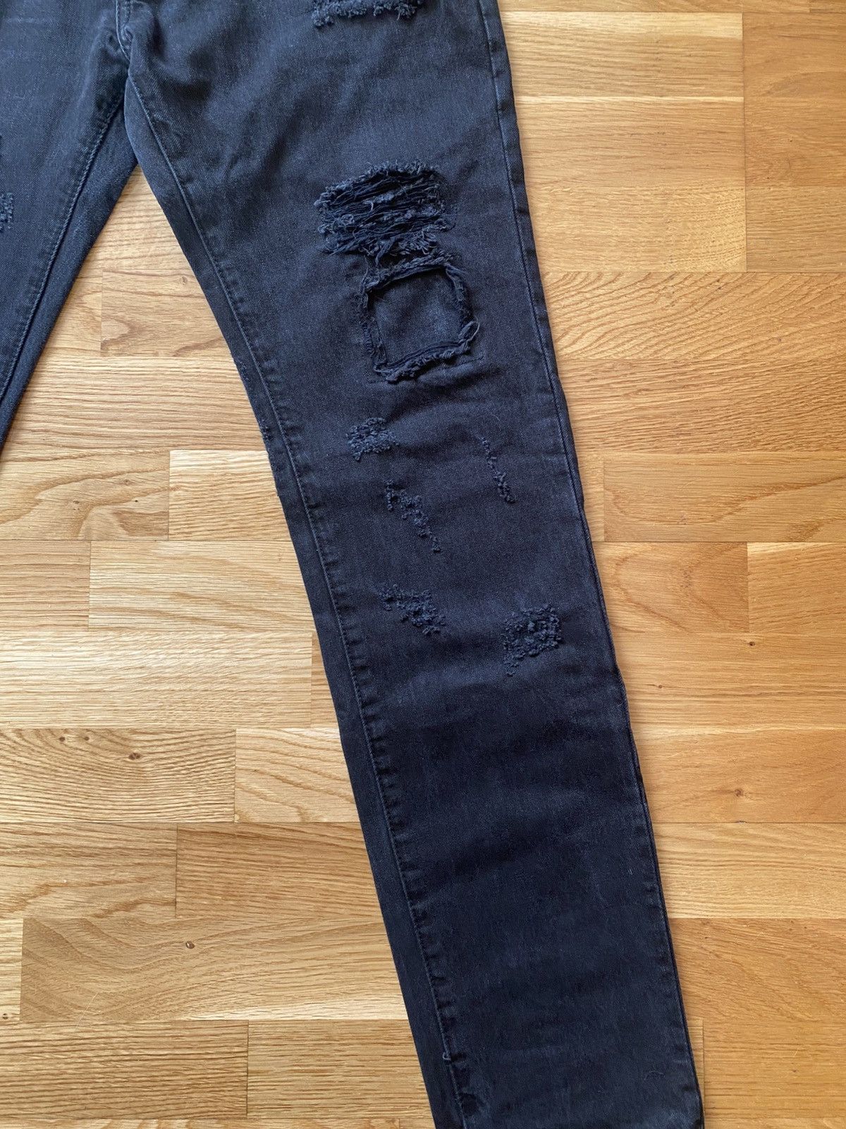 Dolce & Gabbana Dolce & Gabbana Y2K Black Distressed Jeans Italy Size 34 Size US 34 / EU 50 - 5 Thumbnail