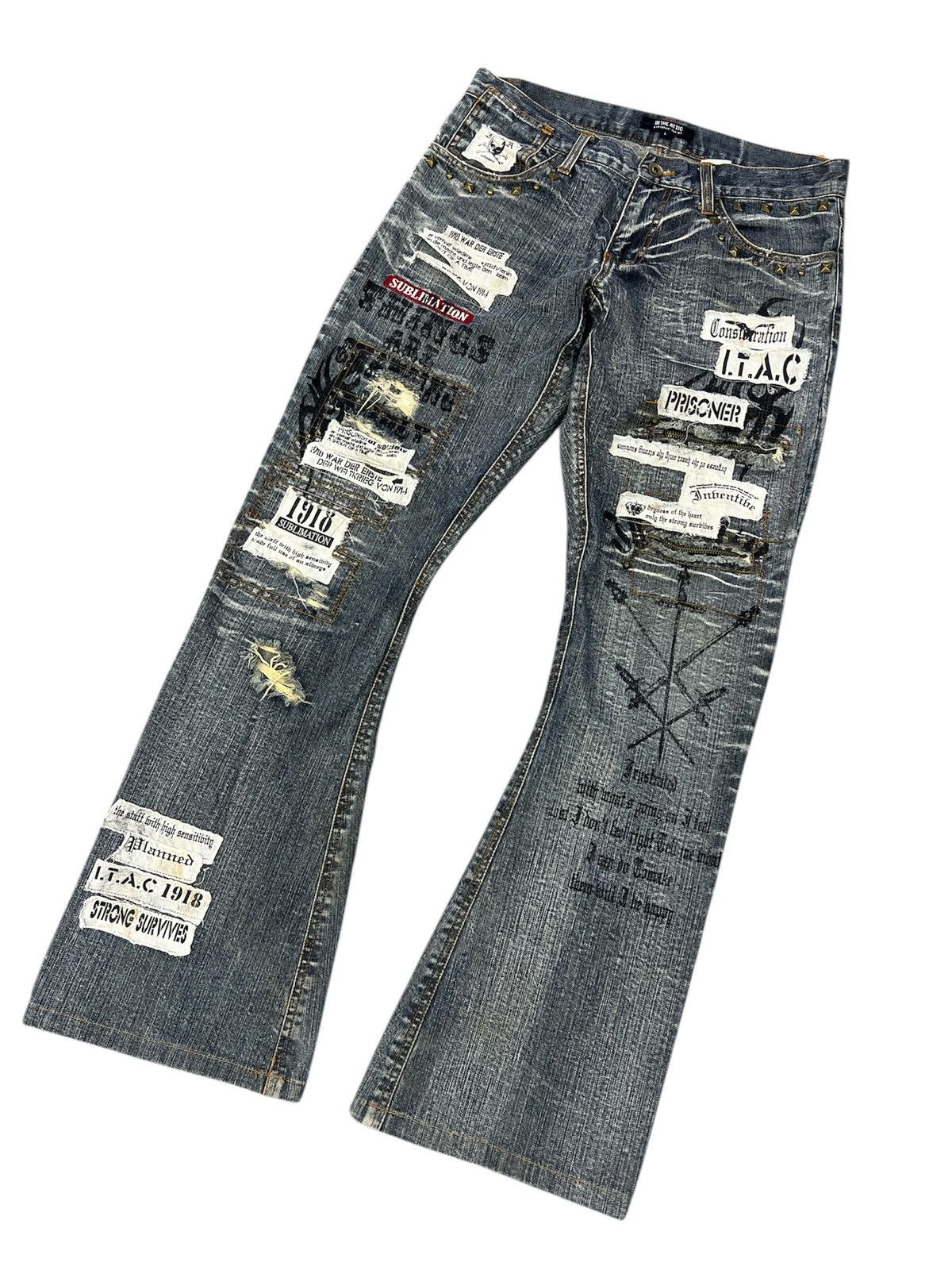 Designer × Vintage FLARED🔥IN THE ATTIC PATCHWORK SEDITIONARIE DISTRESSED DENIM Size US 30 / EU 46 - 3 Thumbnail