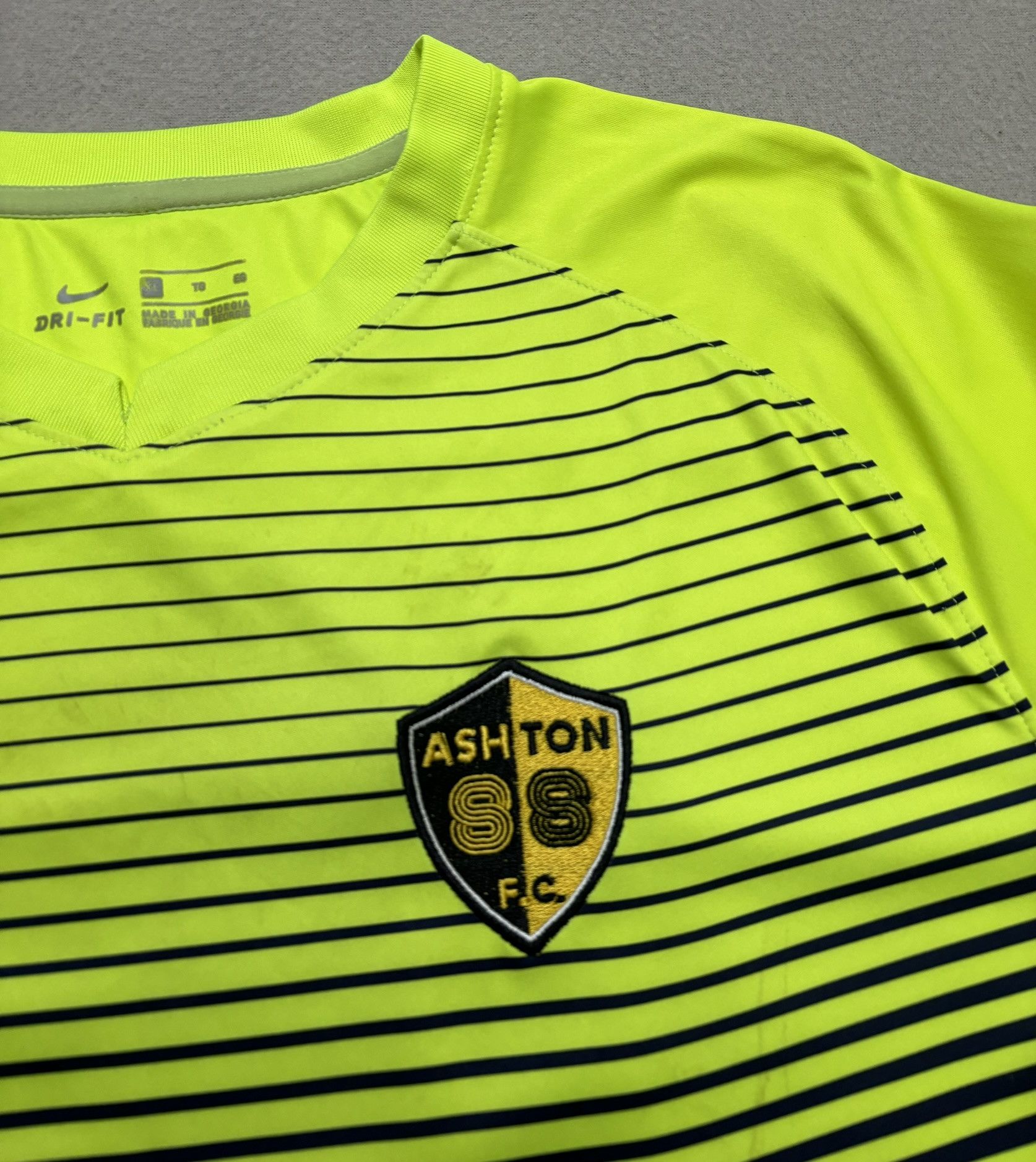 Nike Ashton 88 FC #28 Nike Football Jersey Size XL Size US XL / EU 56 / 4 - 9 Thumbnail
