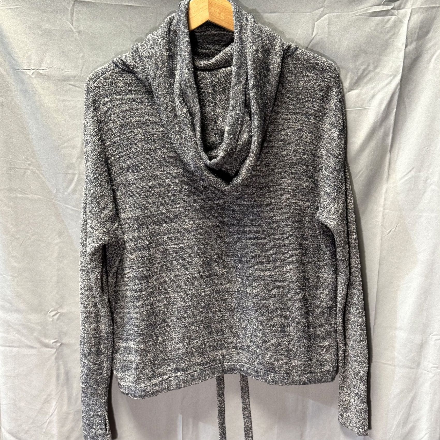 Vintage Barefoot Dreams Pullover Hoodie Womens Medium CozyChic Lite Knit Sweater Pockets Size M / US 6-8 / IT 42-44 - 2 Thumbnail