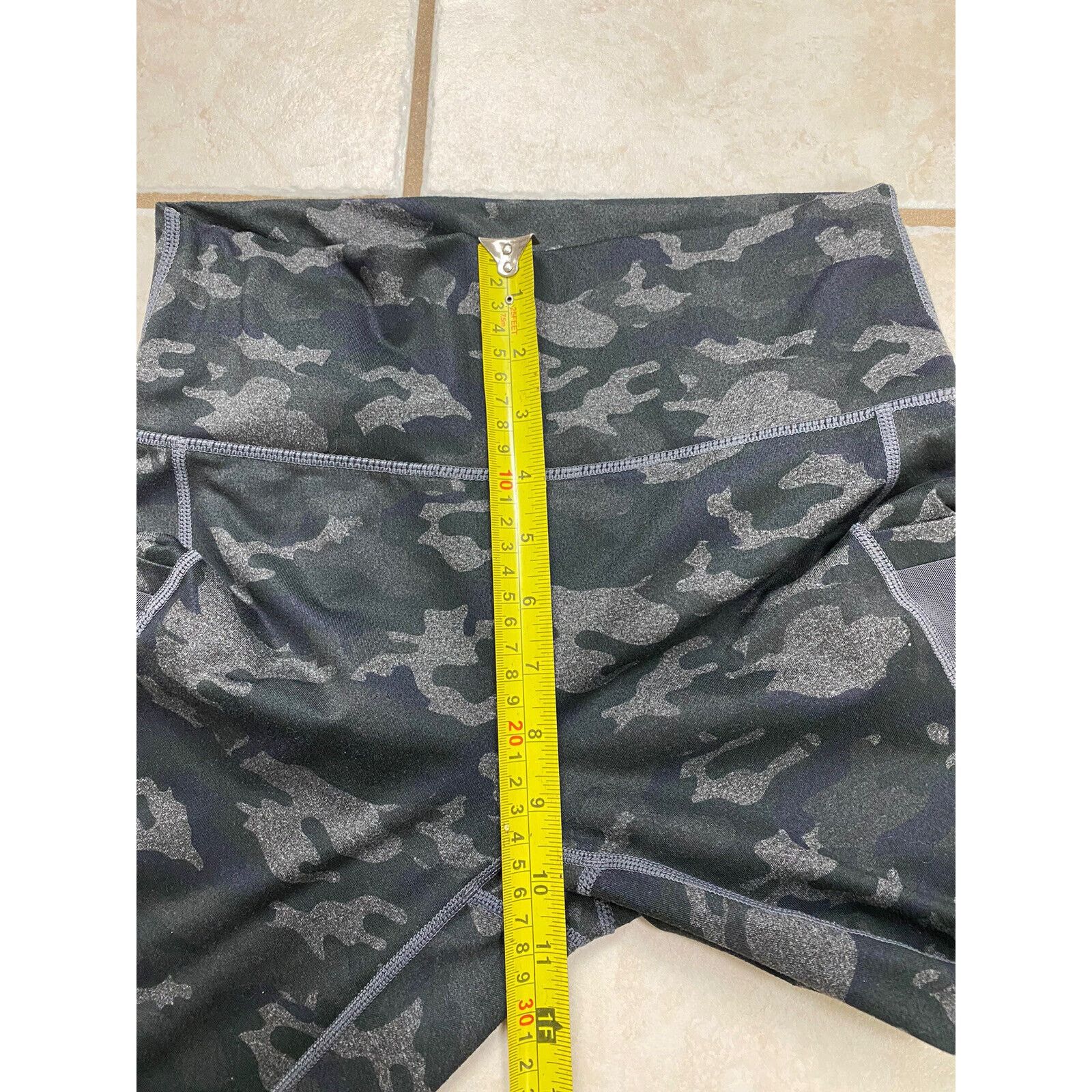 Fabletics Fabletics Mid-Rise Charcoal Camo Powerhold Leggings Pockets Size 24" / US 00 / IT 34 - 11 Thumbnail