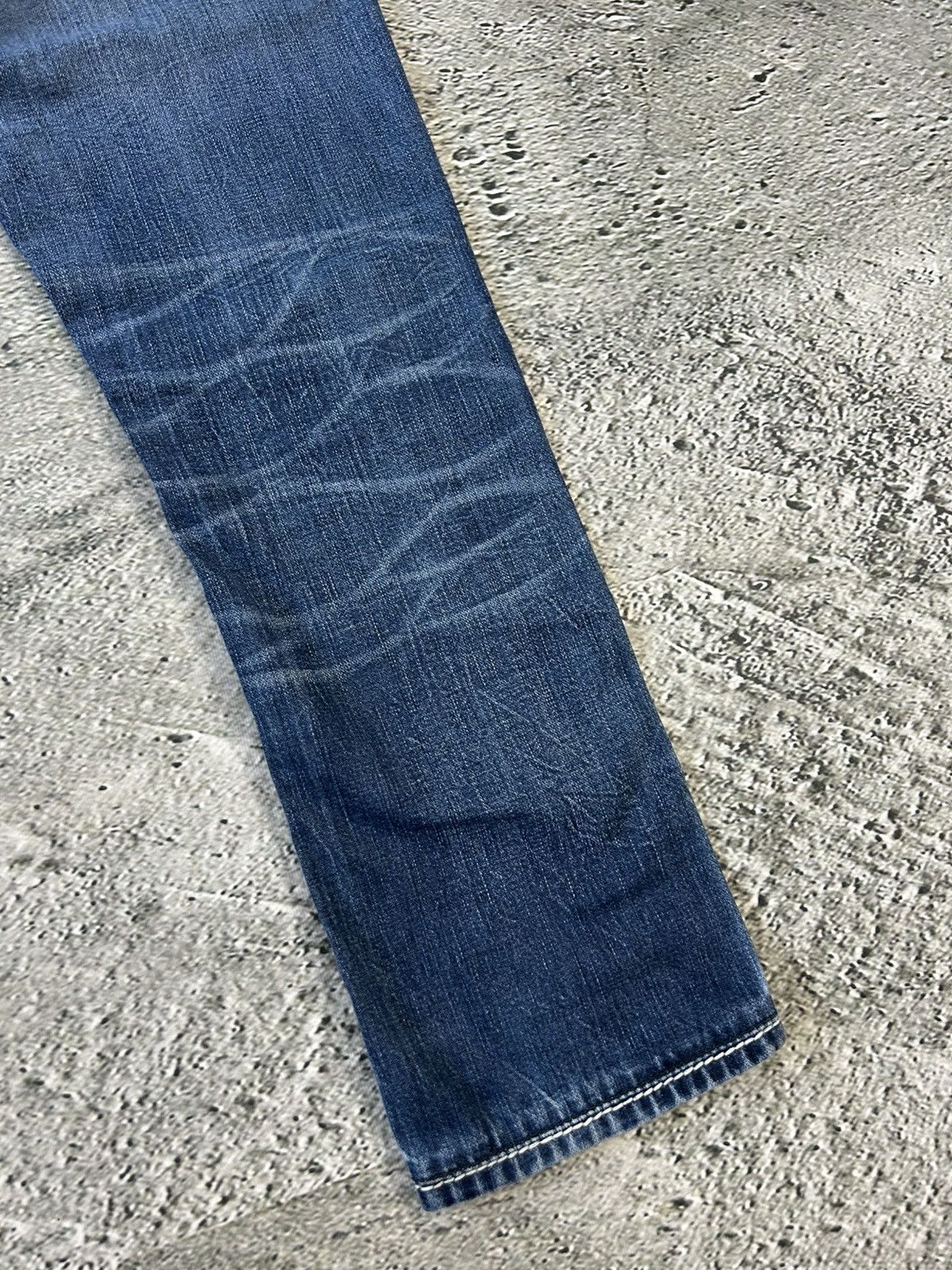 True Religion True Religion blue jeans white thick stitching Y2K Size US 28 / EU 44 - 5 Thumbnail