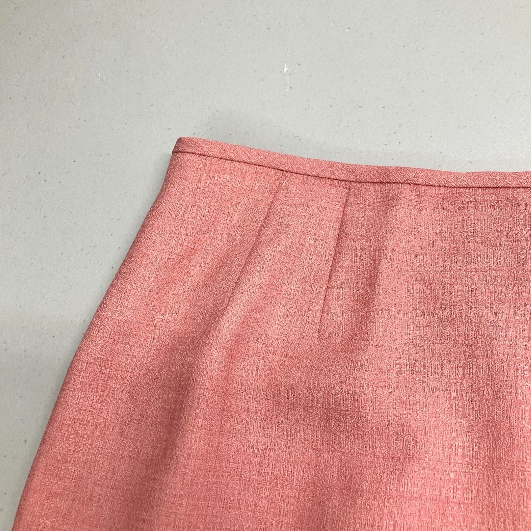 Vintage Le Suit Classic Coral Skirt 12 Midi Pencil Career Separate Women Zip Lined Polyester 90s Workwear Size 34" / US 12 / IT 48 - 4 Thumbnail