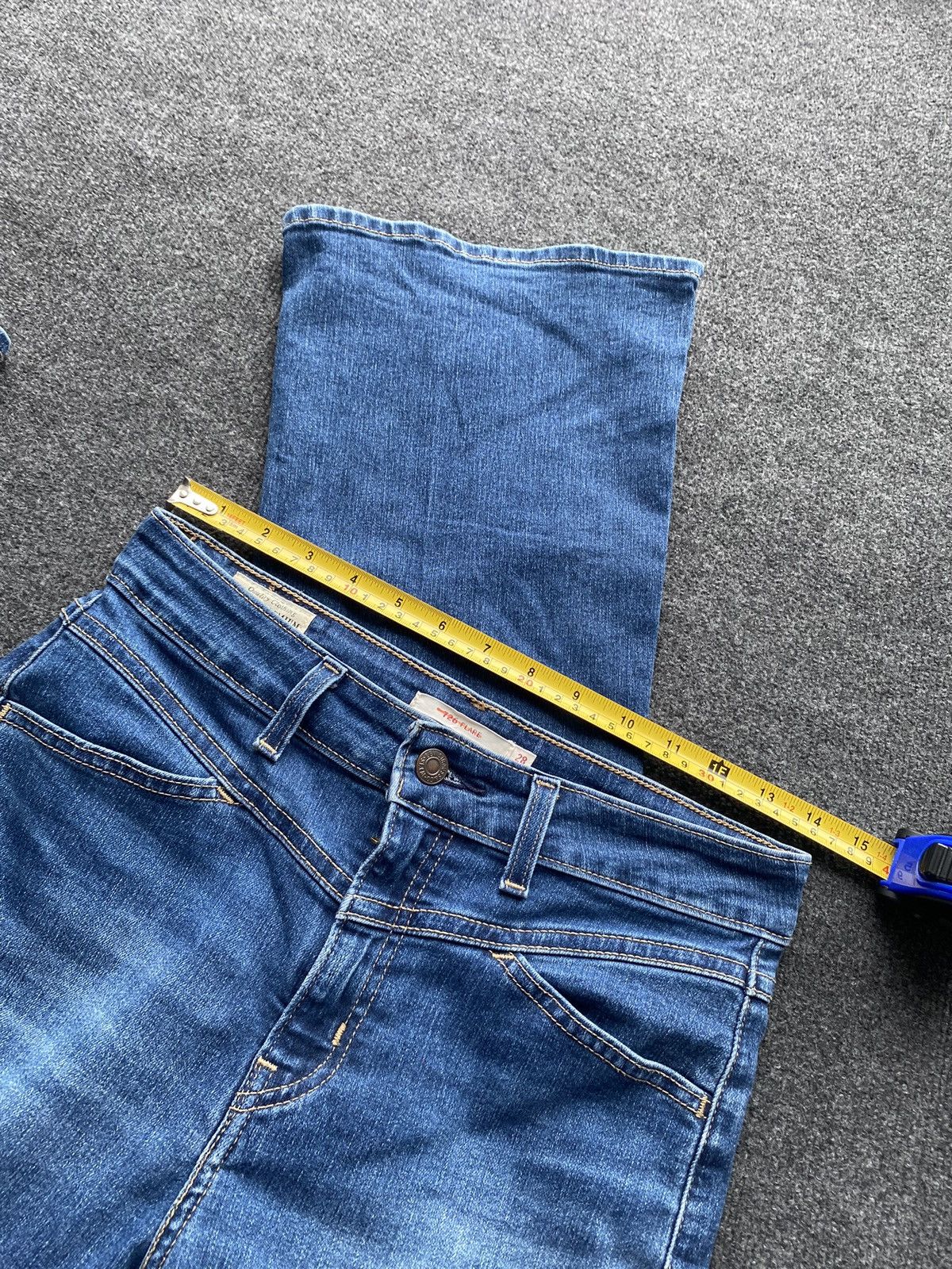 Levi's 🔥Levis 726 Flare Womens blue jeans 28 sz goth emo alt Size 28" / US 6 / IT 42 - 7 Thumbnail