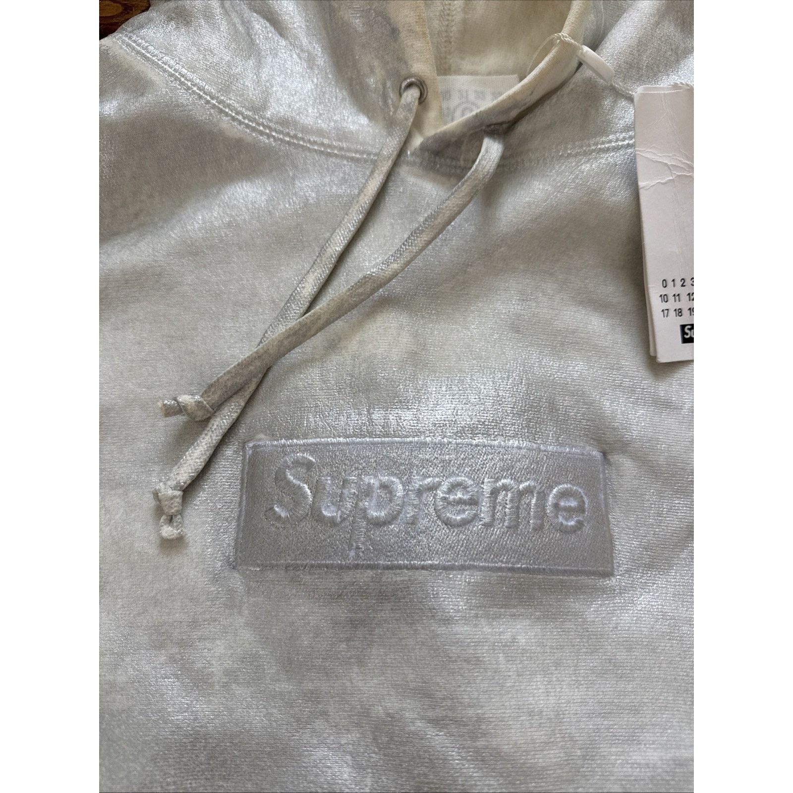 Supreme Supreme MM6 Maison Margiela Foil Box Logo Hooded Sweatshirt Size US XL / EU 56 / 4 - 2 Thumbnail