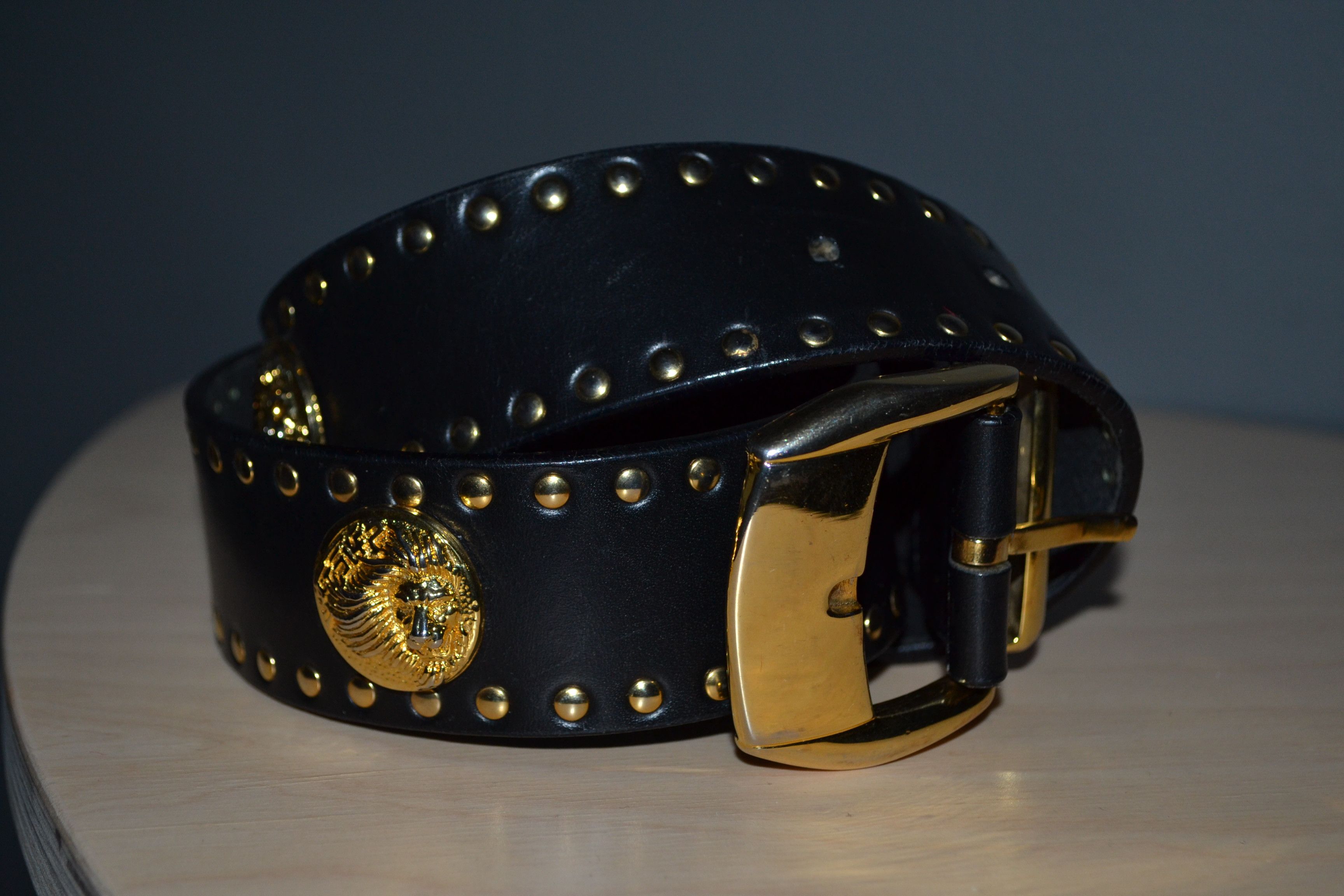 Versace × Versus Versace × Vintage Versace Gianni Versus Vintage Belt Lion Stud Leather 65/26 Size ONE SIZE - 3 Thumbnail