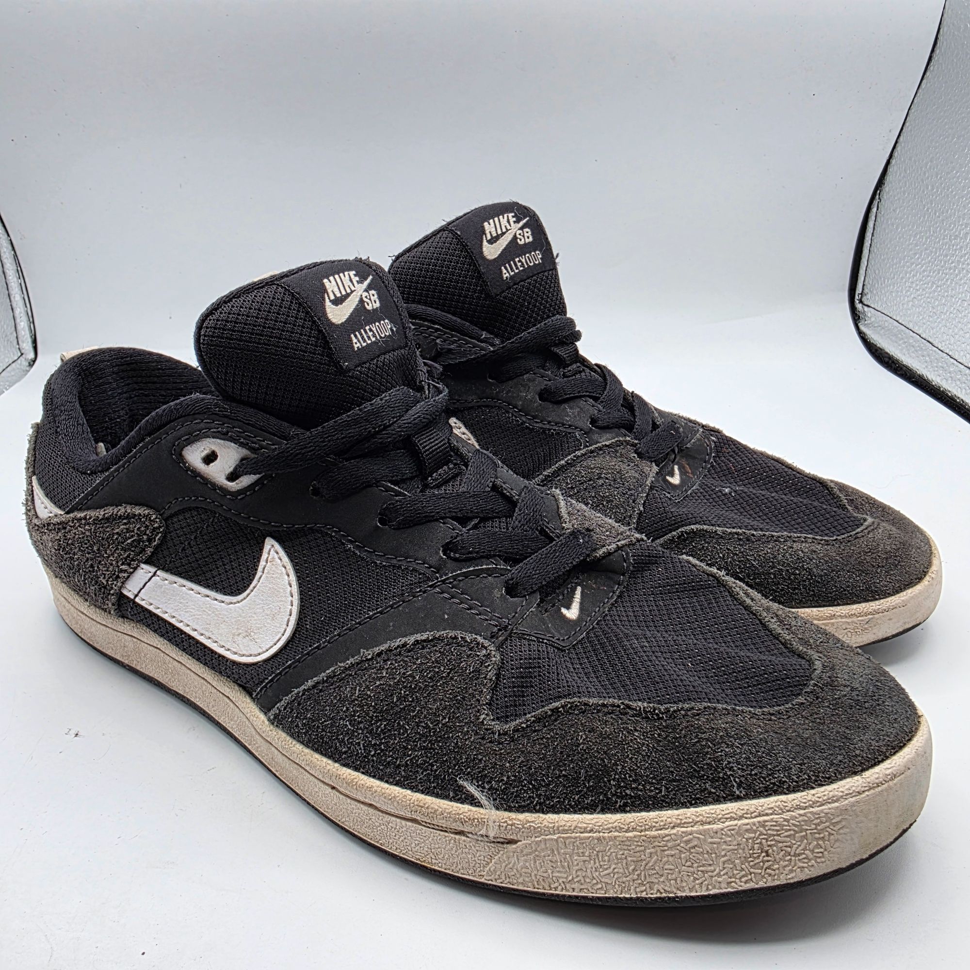 Nike Nike SB Alleyoop Mens Size 8.5 Black White Athletic Shoes Ru Size US 8.5 / EU 41-42 - 1 Thumbnail