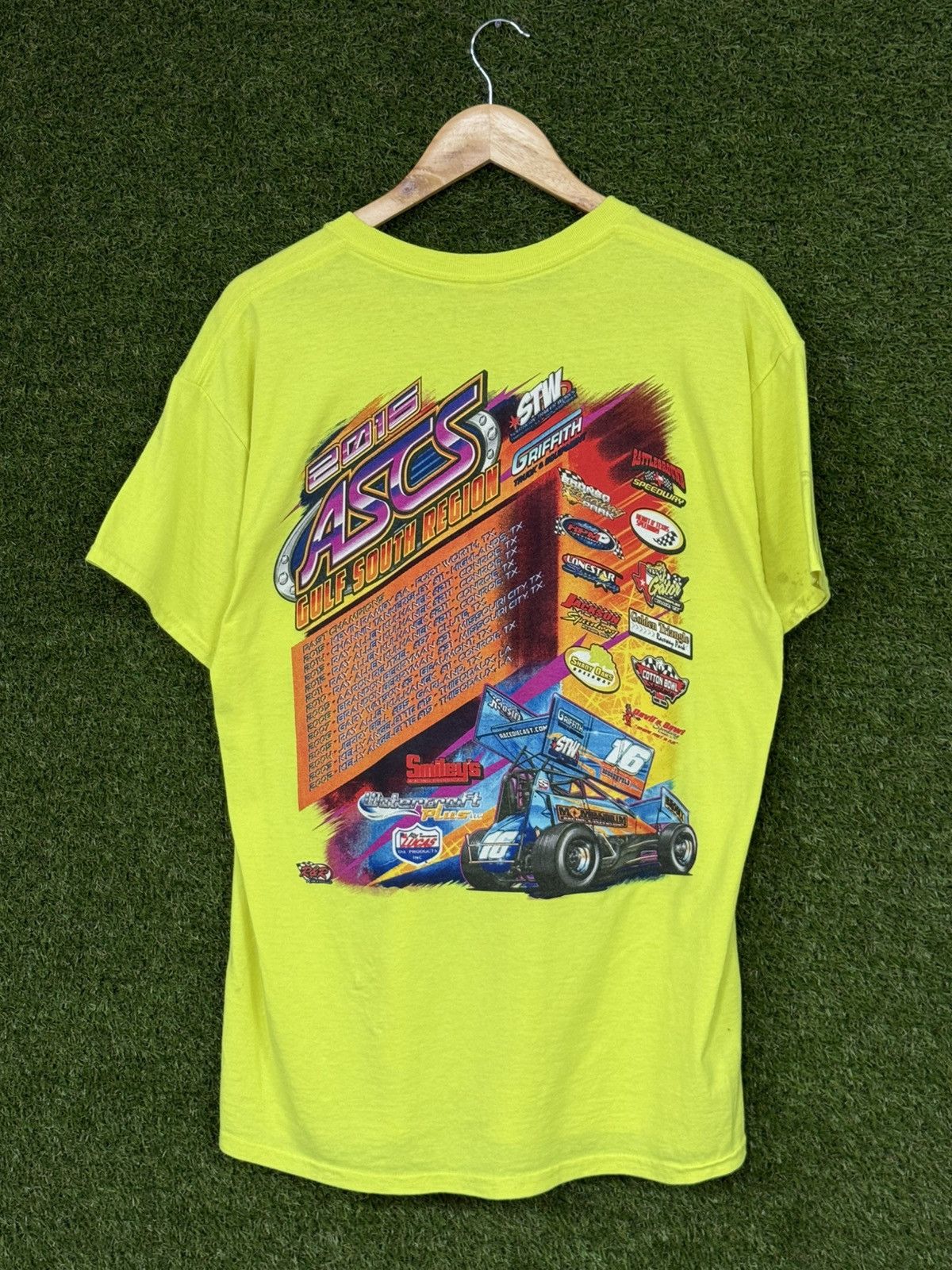 Vintage Vintage Gildan Nascar Race Neon Green Retro Car Tee Large Size US L / EU 52-54 / 3 - 1 Thumbnail