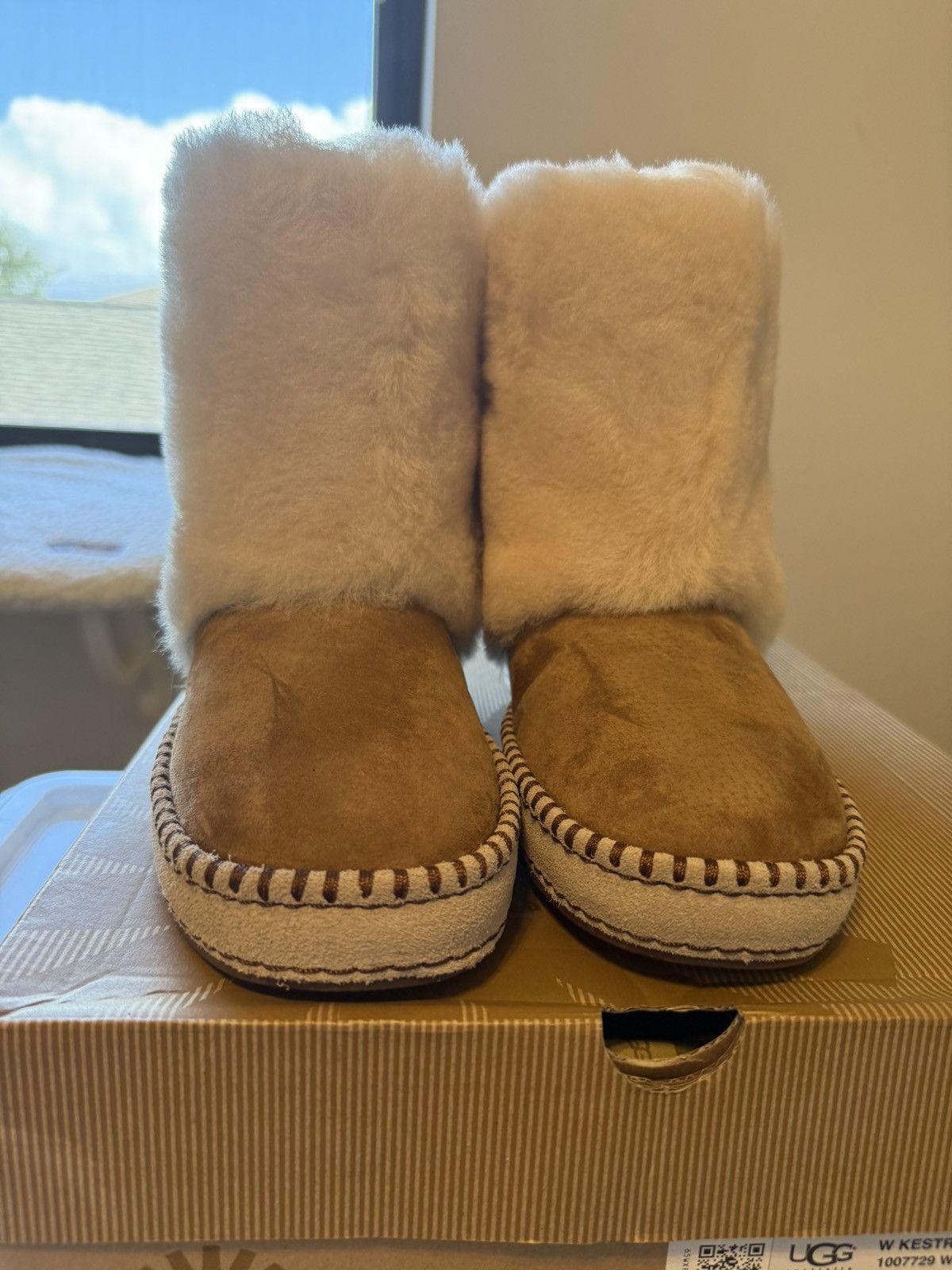 Ugg UGG boots with outer fur Size US 7 / IT 37 - 2 Thumbnail