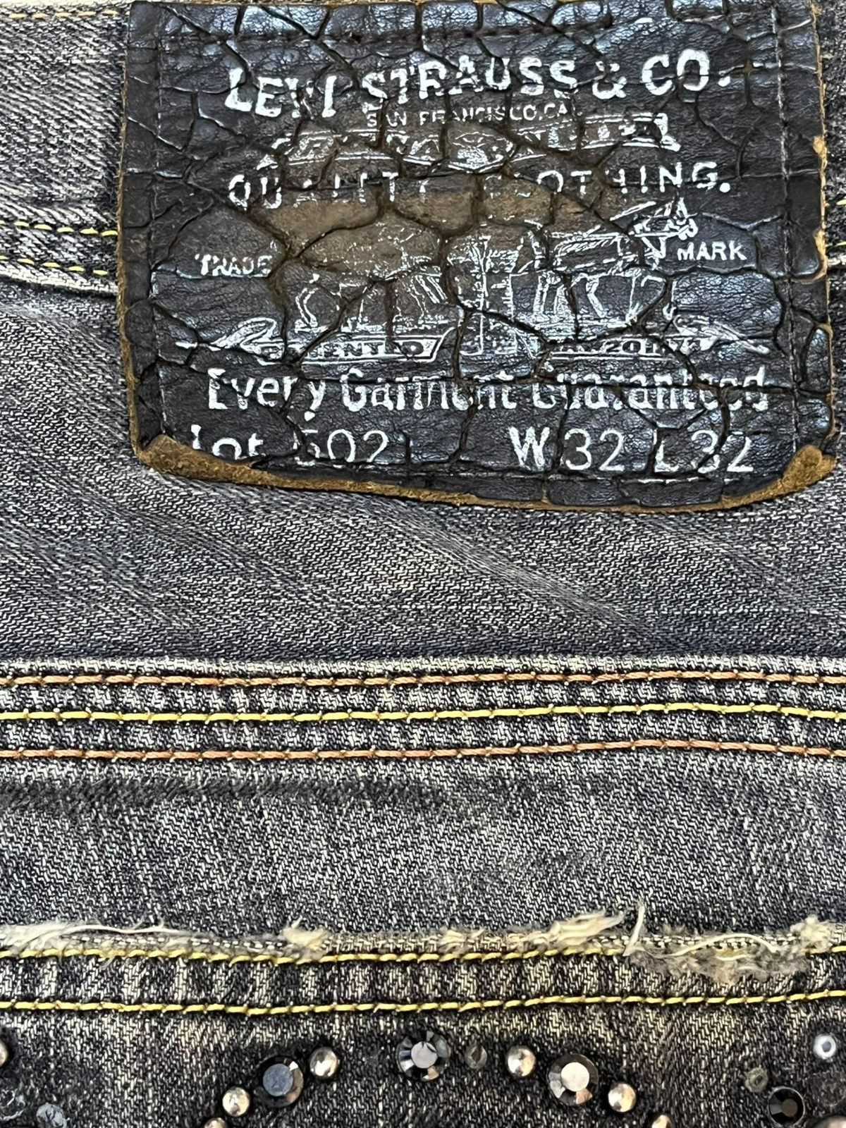 Le Grande Bleu (L.G.B.) × Levi's Vintage Levi’s 502 Studded Punk Faded Grunge Denim Size US 33 - 12 Thumbnail
