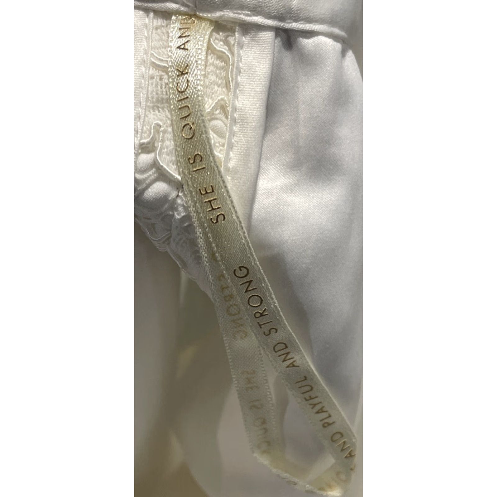 Vintage Kate Spade White Floral Lace Overlay A-Line Knee Length Skirt sz 4 Women's Skirt White Floral Lace Overlay A-Line Knee Length 4 Womens Kate Spade Size 27" / US 4 / IT 40 - 4 Thumbnail