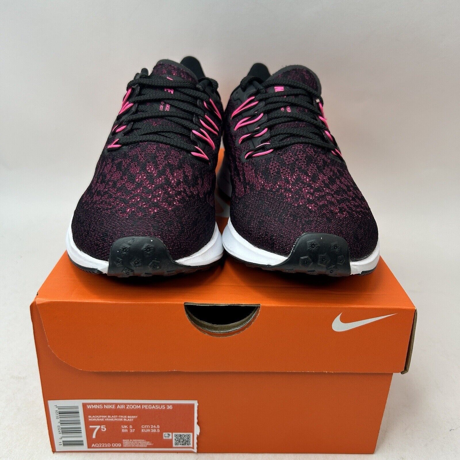 Nike Nike Air Zoom Pegasus 36 WMNS “Pink Blast/True Berry" 2024 Size US 7.5 / IT 37.5 - 2 Thumbnail