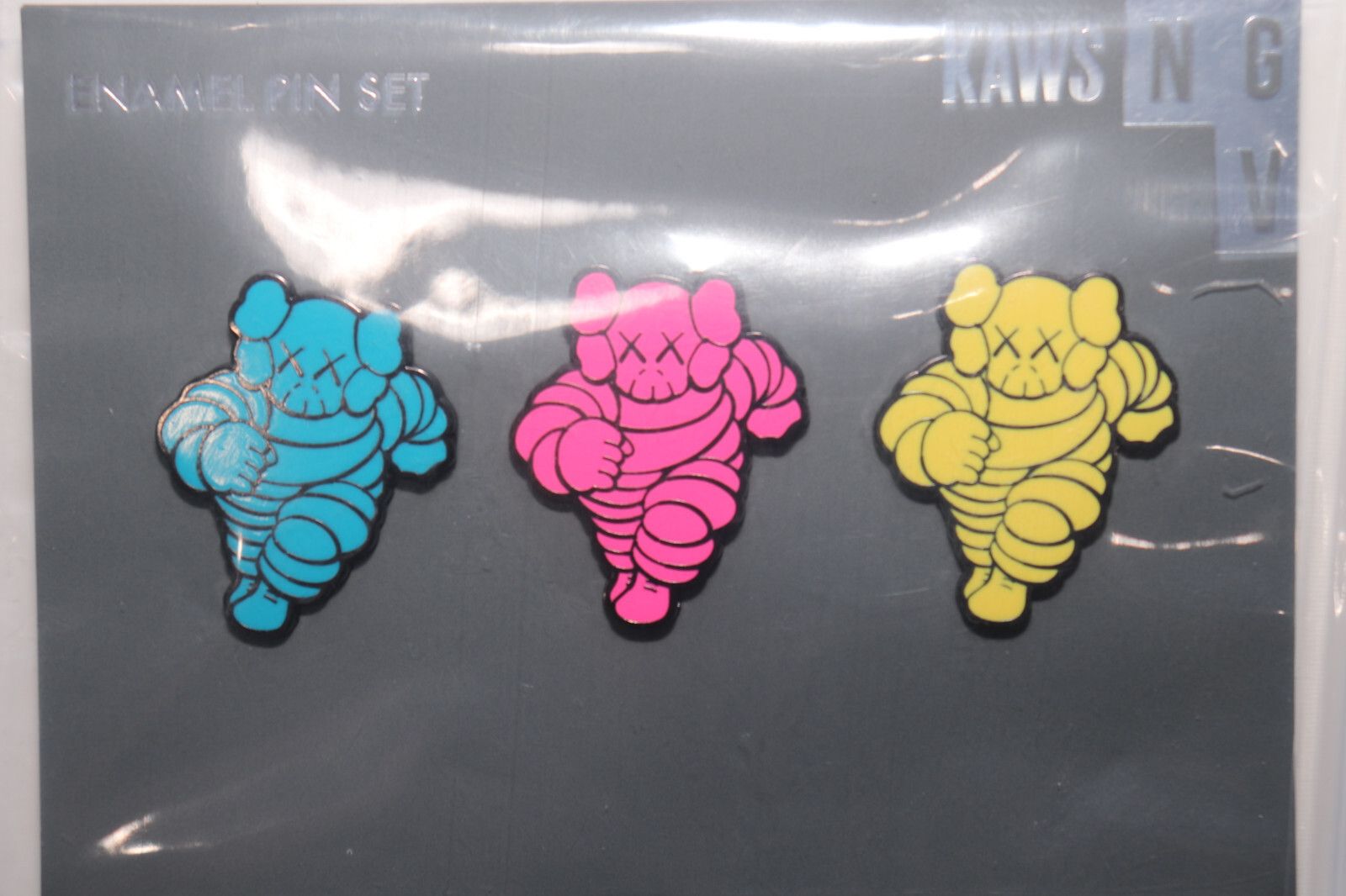 Kaws KAWS NGV Chum Enamel Pin Set - Kawsone - 6x Enamel Pins Size ONE SIZE - 8 Thumbnail