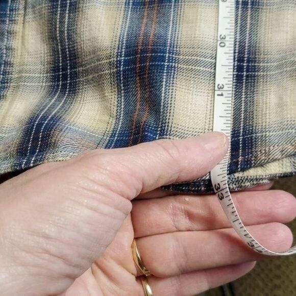 G.H. Bass & Co. G.H. Bass & Co. BASS Teal Plaid Casual Buttoned Down Sz. L S Size US L / EU 52-54 / 3 - 10 Thumbnail