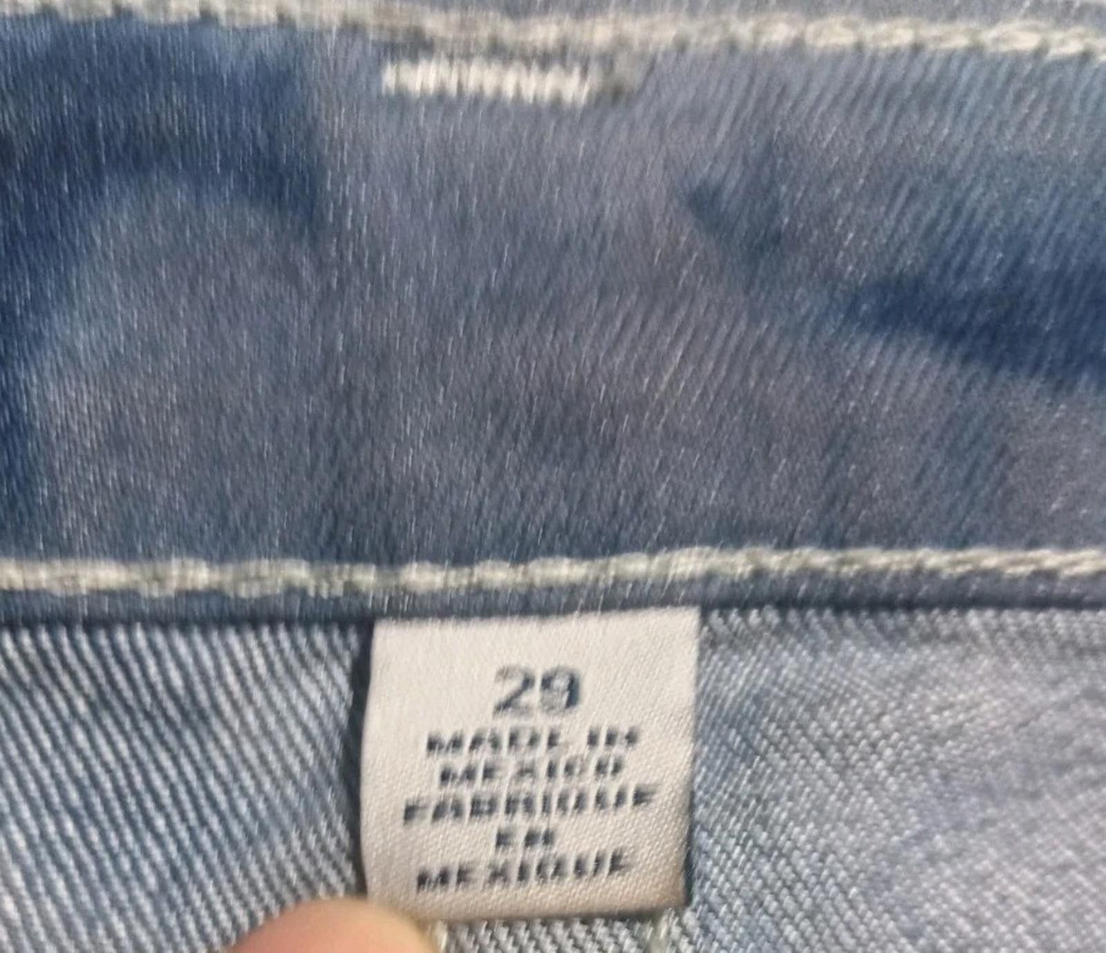 True Religion True Religion Women’s 29 Capri Jeans Distressed Denim Ripped Size 29" - 4 Thumbnail