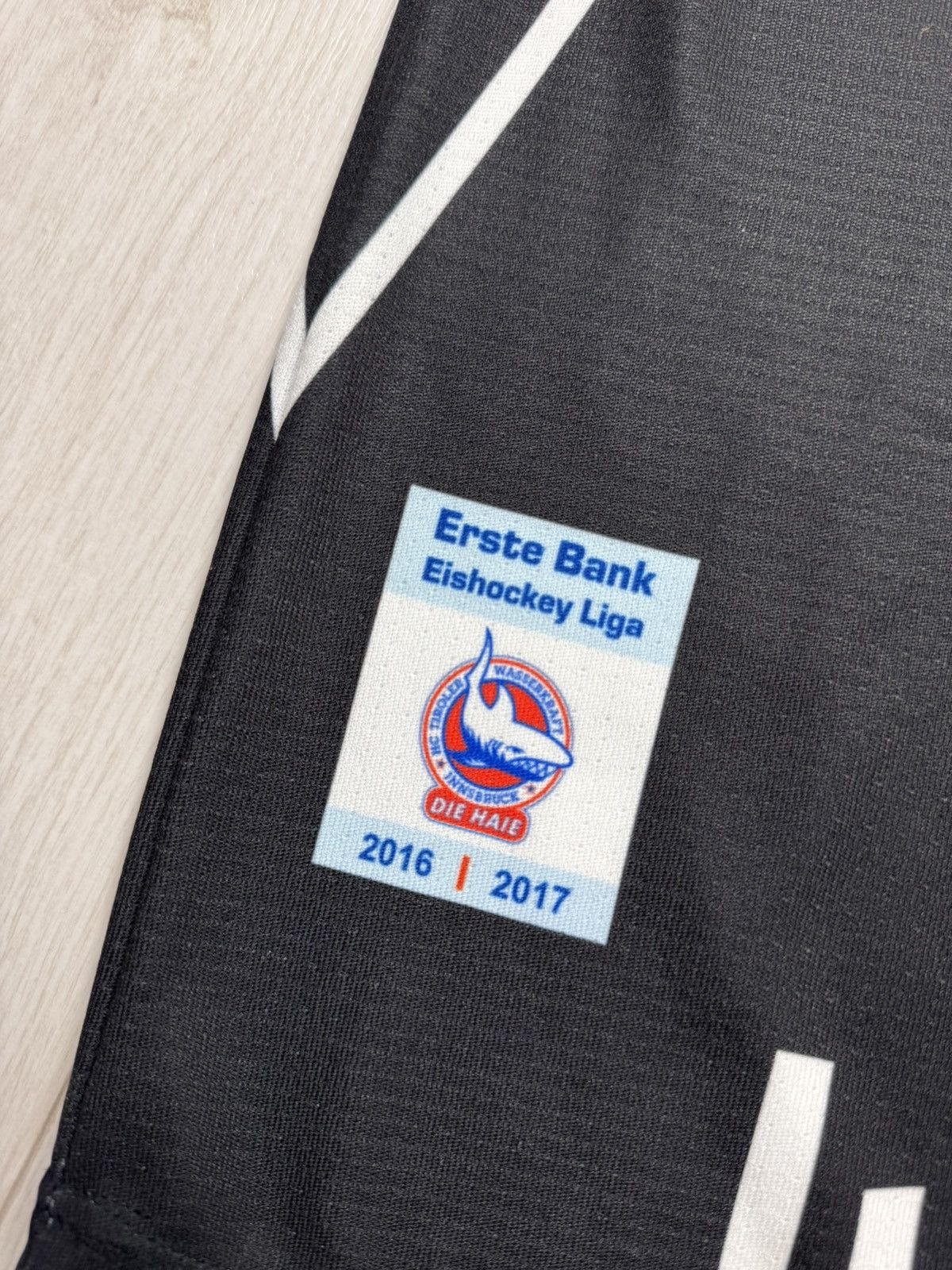 Other HC Tiroler Wasserkraft Innsbruck Die Haie 2016-17 Size US XL / EU 56 / 4 - 9 Thumbnail