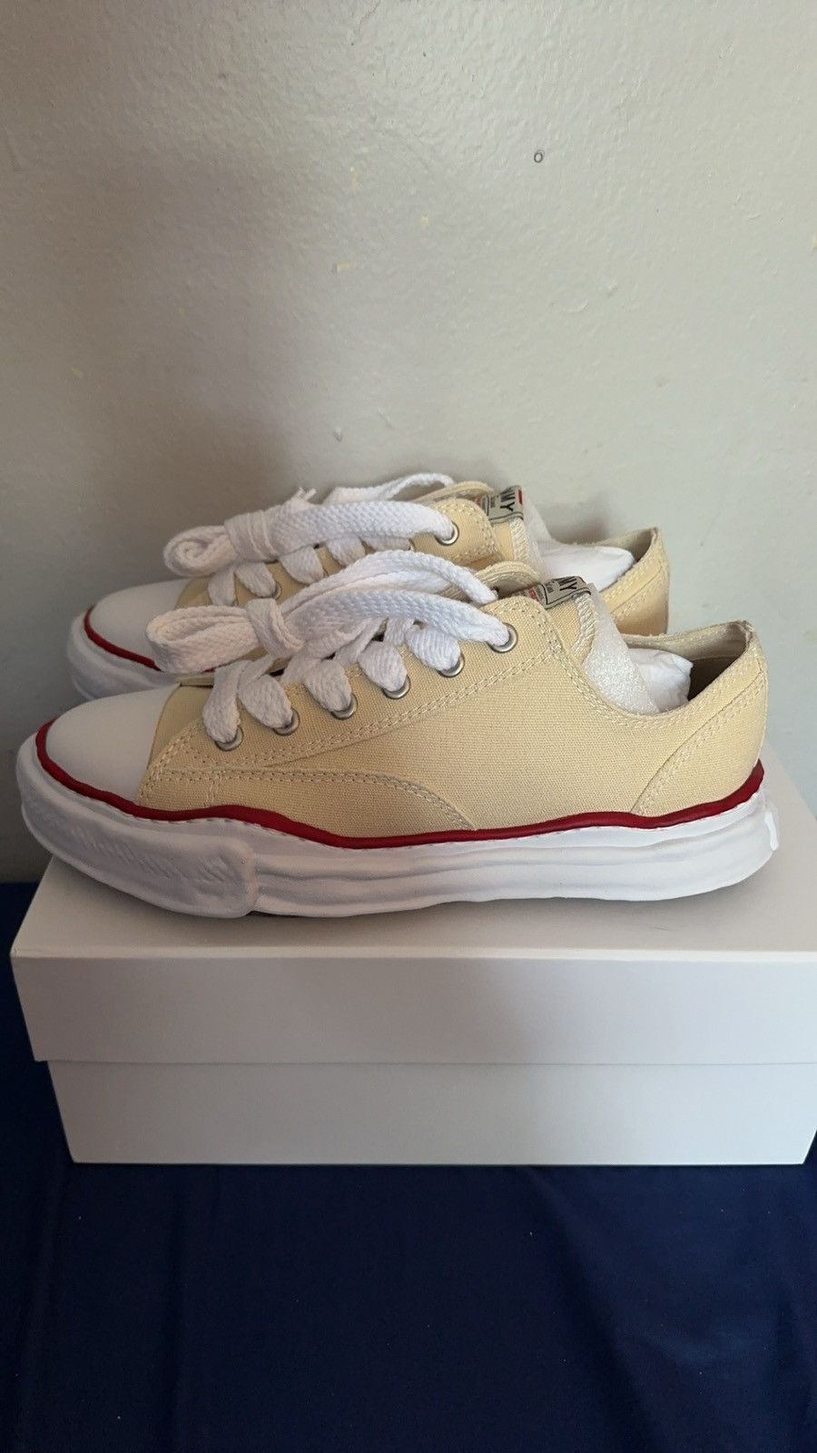 Designer × Japanese Brand Maison Mihara low natural Size US 11.5 / EU 44-45 - 4 Thumbnail