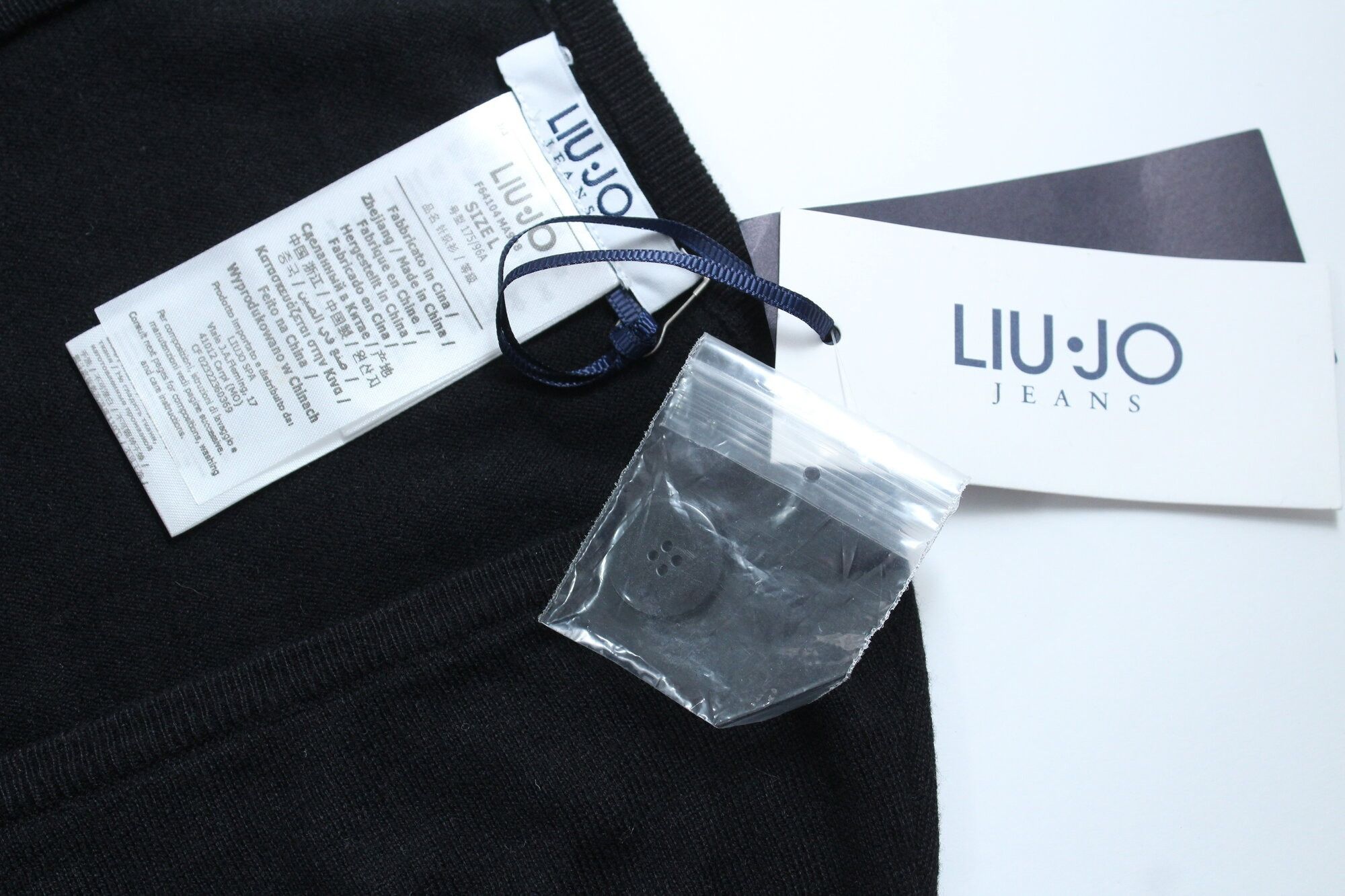 Liu Jo Liu Jo Blouse Sweater Leather Womens Size L Hype Rare Size L / US 10 / IT 46 - 9 Thumbnail