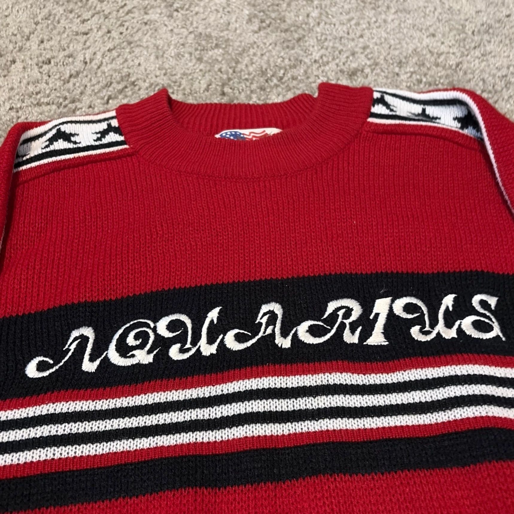 Vintage VINTAGE 80s Aquarius Embroidered Acrylic Knit Red Black White Sweater Medium Unisex Adults Mo Mo Fashion Inc Pullover Embroidered Knit Size US M / EU 48-50 / 2 - 4 Thumbnail