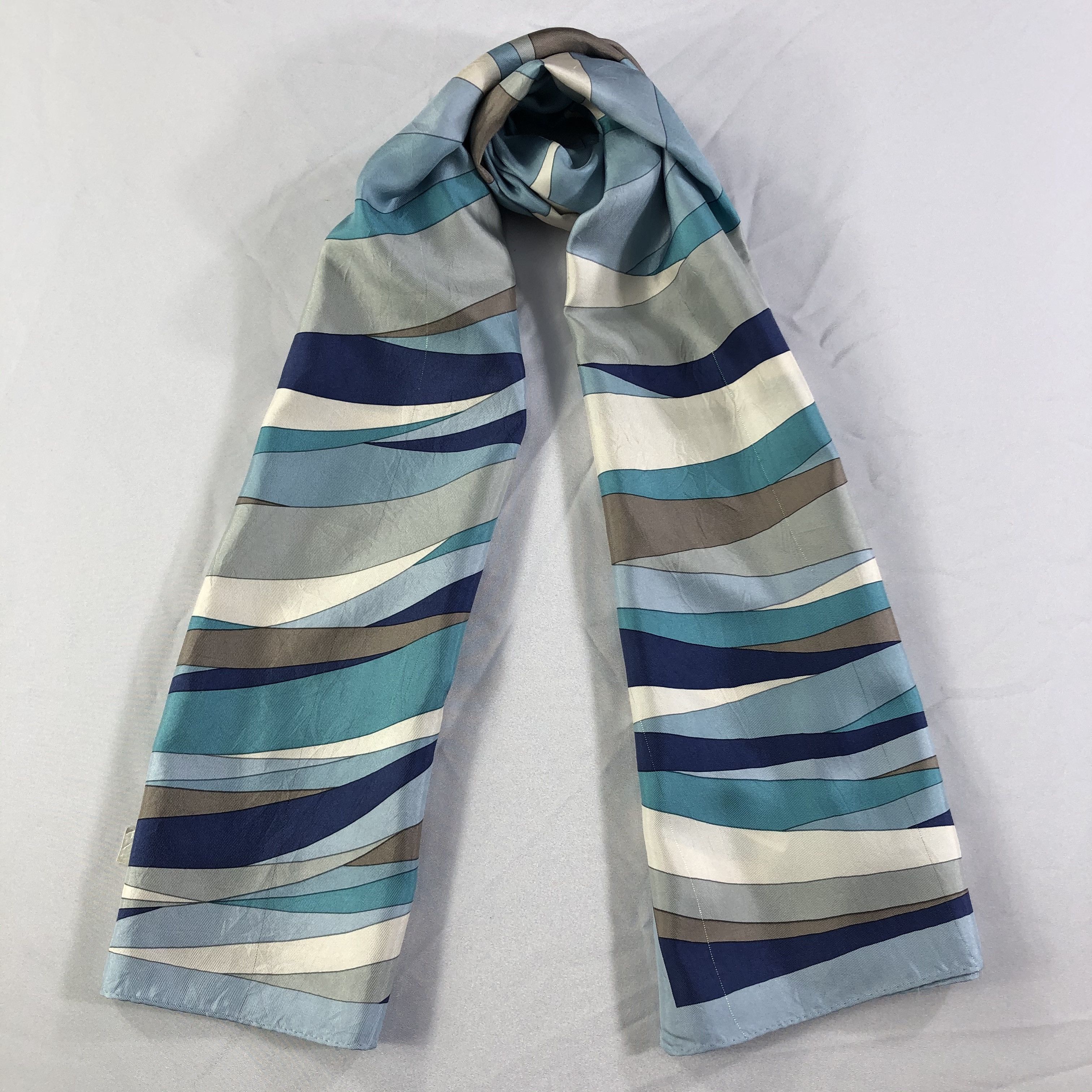 Vintage Vintage Luciano Soprani Silk Scarf Size ONE SIZE - 2 Thumbnail