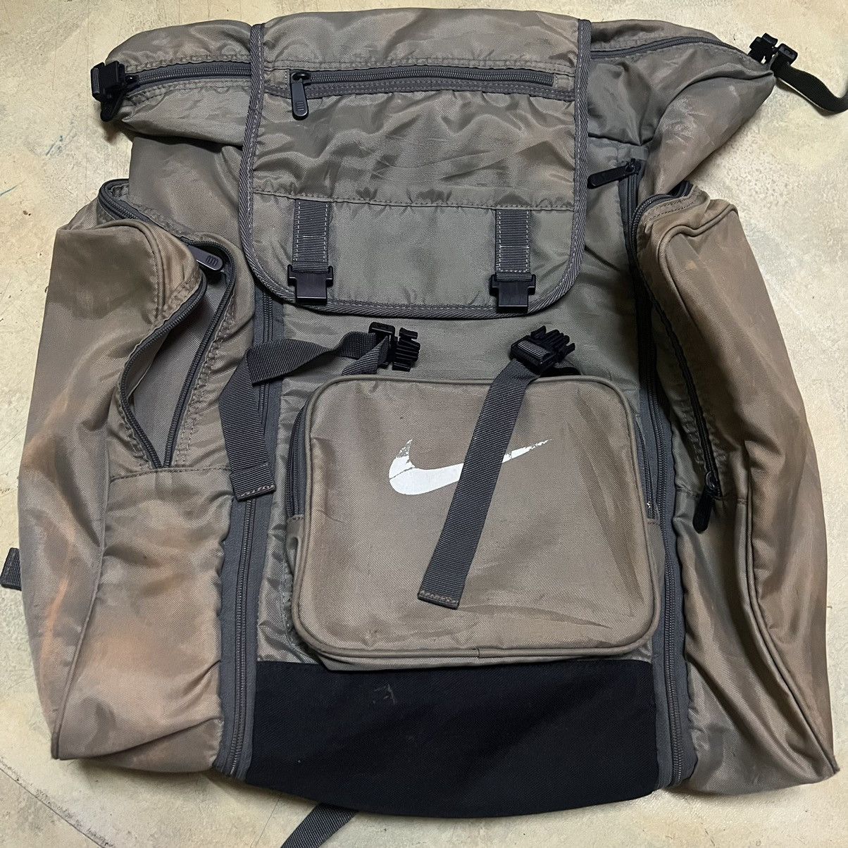Nike Vintage Nike Backpack Size ONE SIZE - 13 Thumbnail