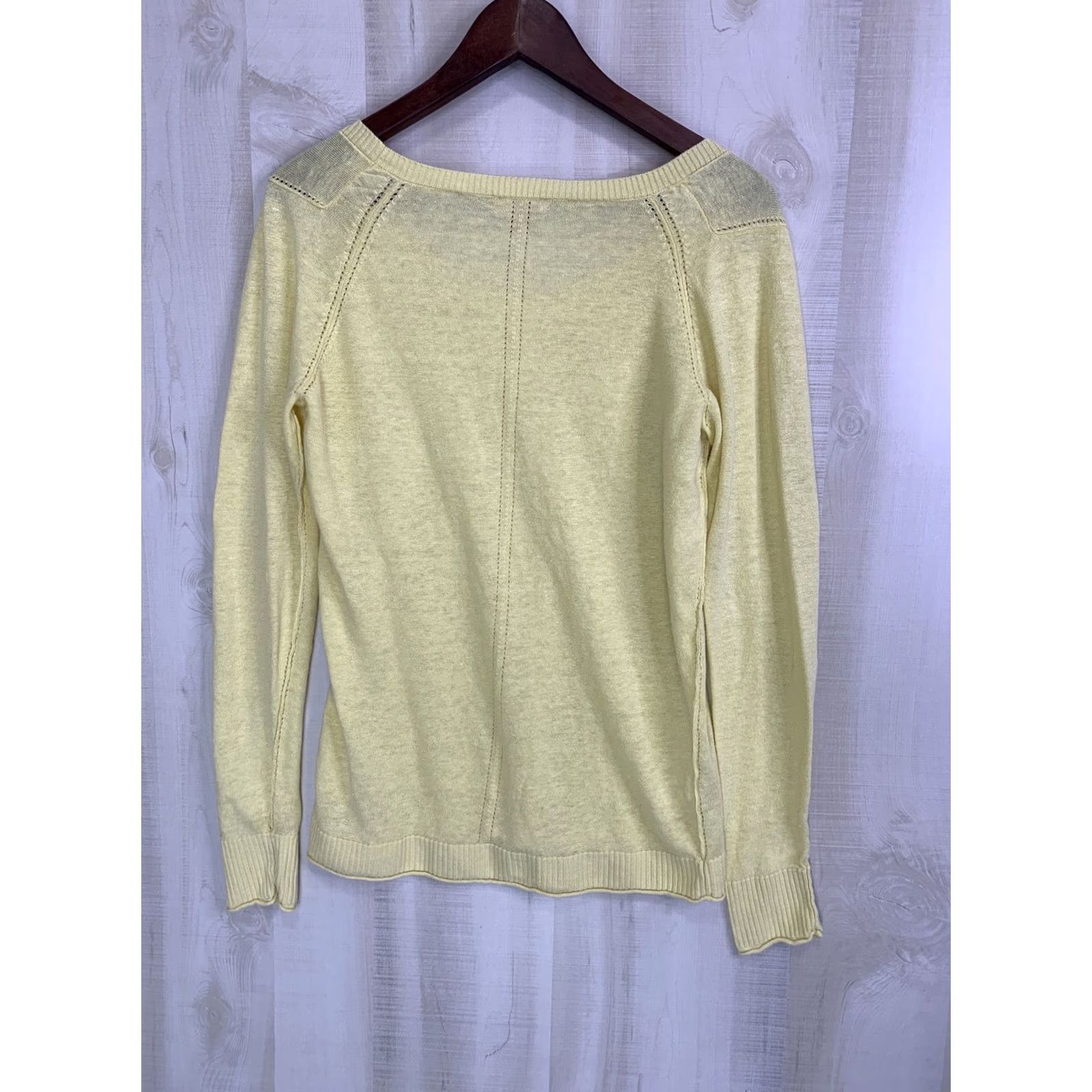 Tommy Bahama VINTAGE Tommy Bahama Relax Yellow Linen Reverse Hem Knit Womens Medium Long Sleeve Size M / US 6-8 / IT 42-44 - 7 Thumbnail