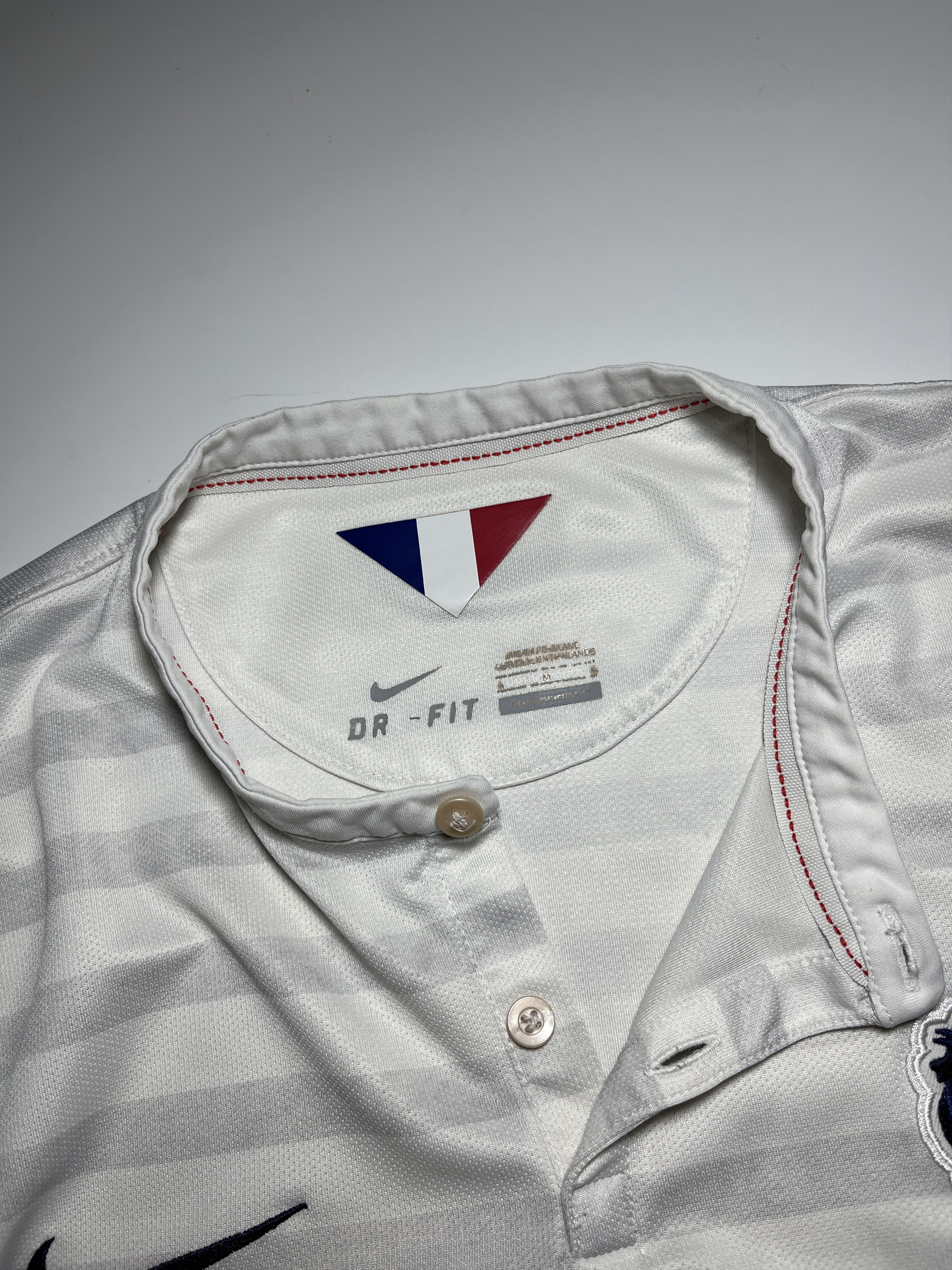 Nike Nike France National Team 2014-2015 Away Football Jersey Size US M / EU 48-50 / 2 - 8 Thumbnail