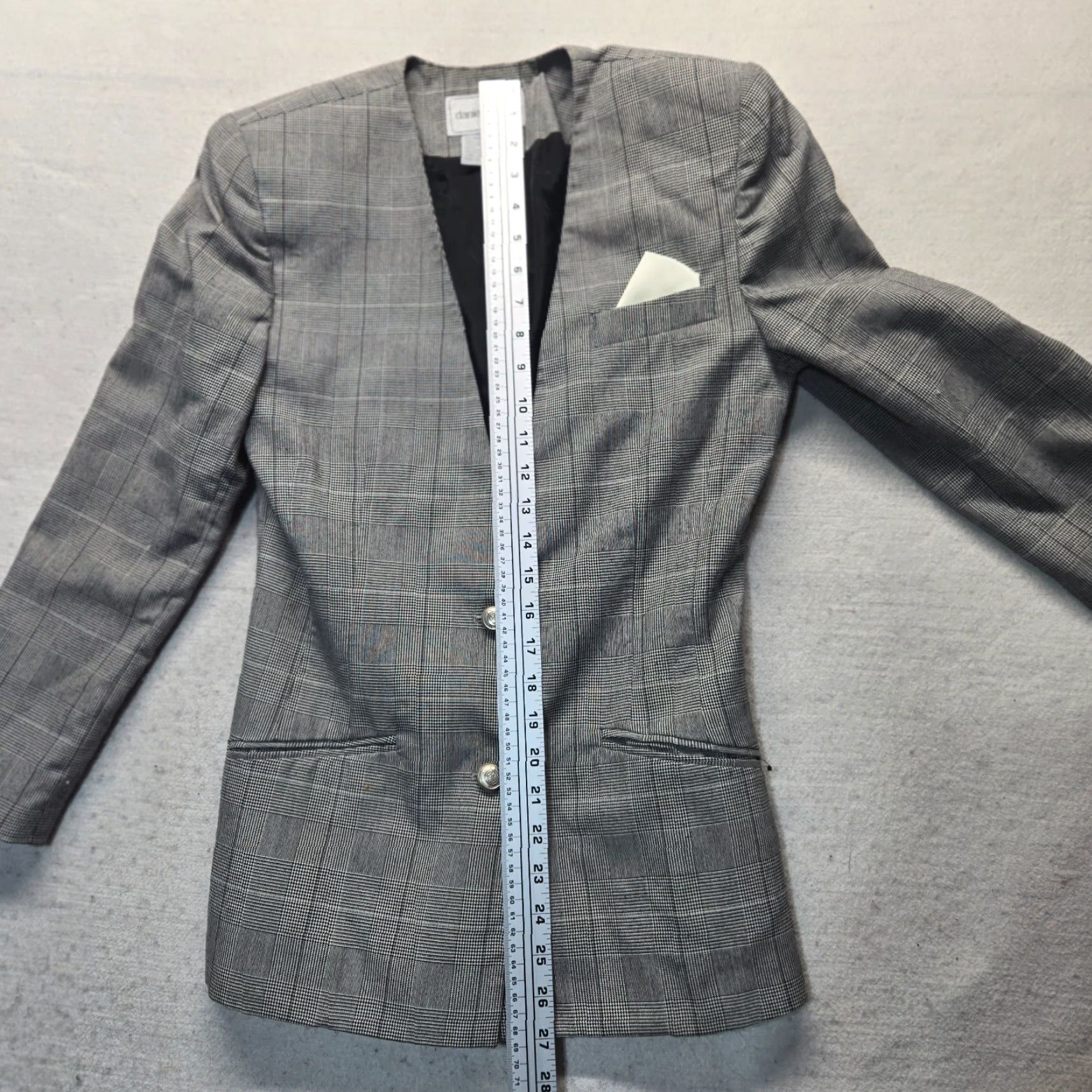 Vintage Daniel Niveau Gray Jacket Blazer Women's 6P Long Sleeve Suit Pietie Size 6P plaid polyester lined Brand: Daniel Niveau Size M / US 6-8 / IT 42-44 - 7 Thumbnail