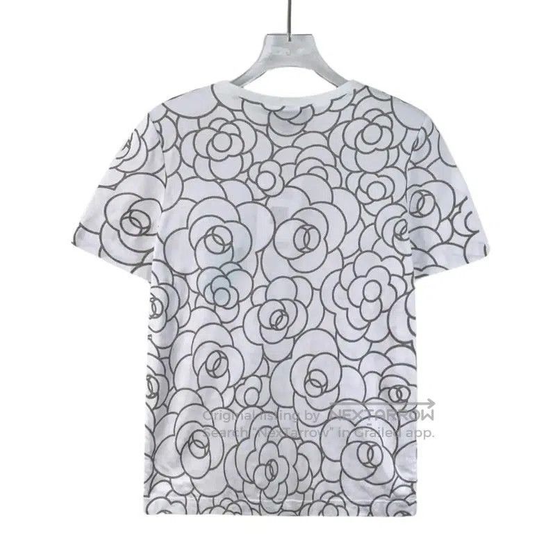 Chanel Chanel White Cotton T-shirt with Floral Print . Size XS / US 0-2 / IT 36-38 - 2 Thumbnail