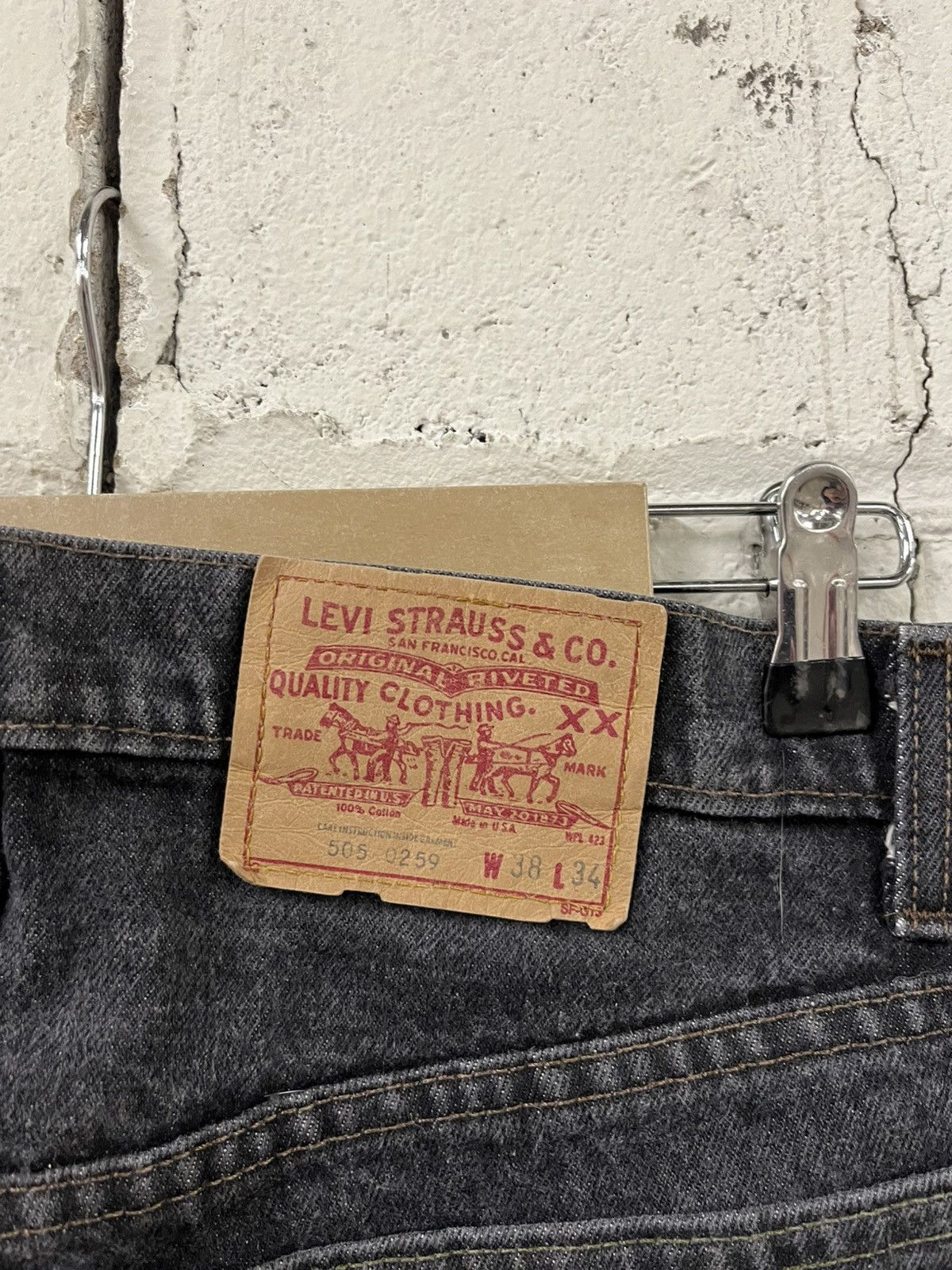 Levi's Levi’s 505 vintage black denim, rare streetwear hype Size US 36 / EU 52 - 8 Thumbnail