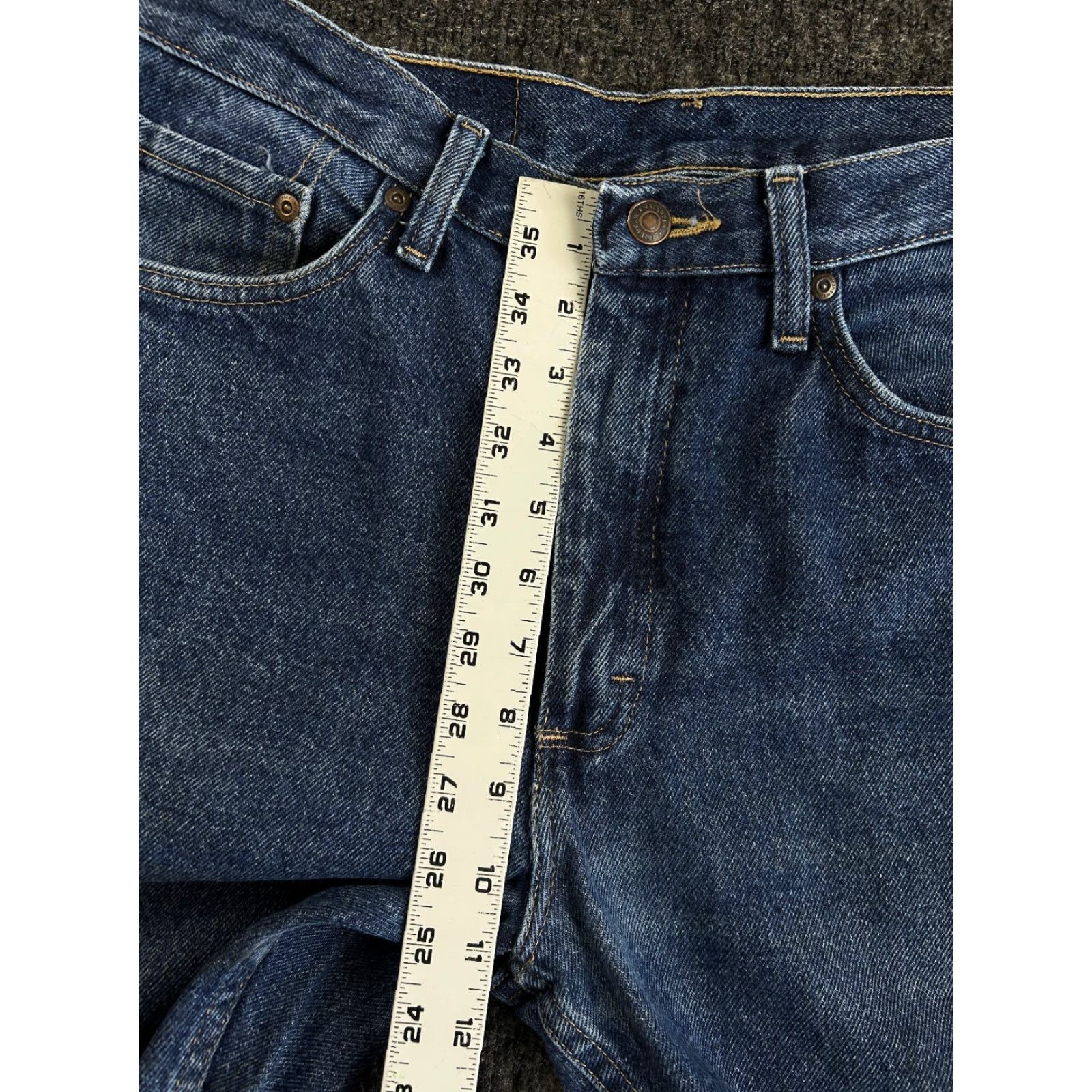 Wrangler VINTAGE Wrangler Regular Jeans 32 x 22 Distressed Blue Denim 5-Pocket 96501MR Mens Waist 32 Inseam 32 Straight Style Regular Fit Work Denim jeans Size US 32 / EU 48 - 6 Thumbnail