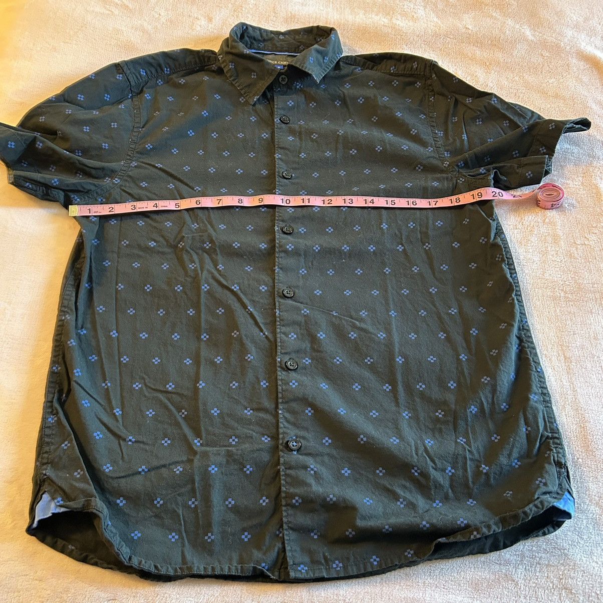 Vince Camuto Vince Camuto black with blue geometric print S/S button down Size US S / EU 44-46 / 1 - 7 Thumbnail