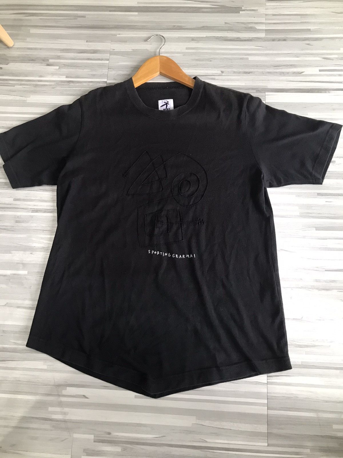 Issey Miyake × Japanese Brand V cutting (bottom) Tshirt Issey Miyake Hai sporting Gear Size US M / EU 48-50 / 2 - 2 Thumbnail