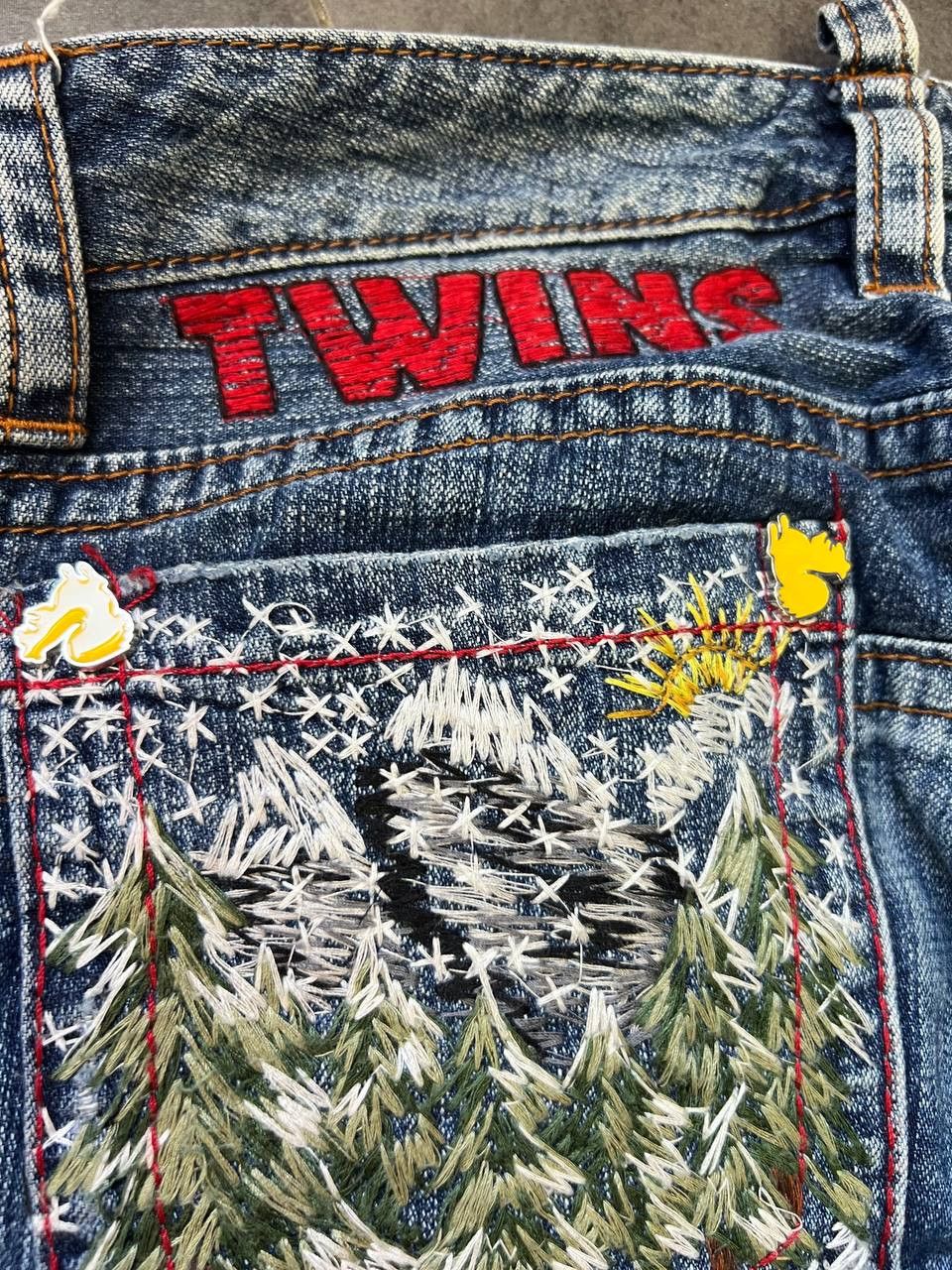 Dsquared2 F/W2005 Dsquared2 'Twins Range' Embroidery Pocket Size US 28 / EU 44 - 3 Thumbnail