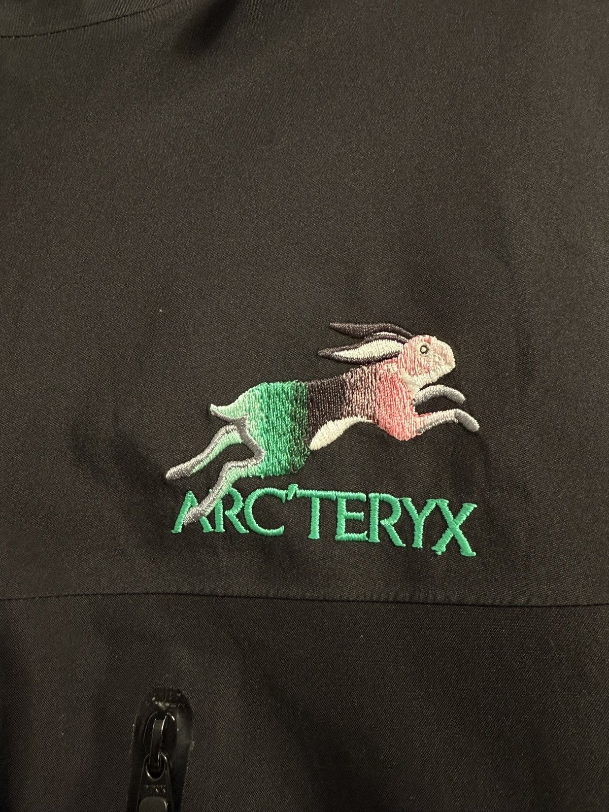 Arc'teryx Alpha SV Lunar New Year 2023 - Rare Limited Edition Size US L / EU 52-54 / 3 - 4 Thumbnail