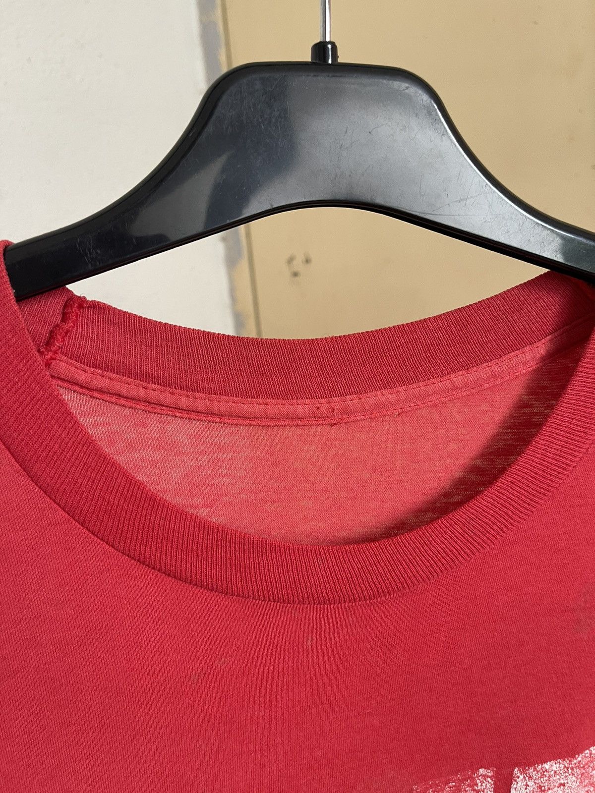 Vintage Vintage 1980s Shit Happens Faded Red Tee Size US L / EU 52-54 / 3 - 4 Thumbnail