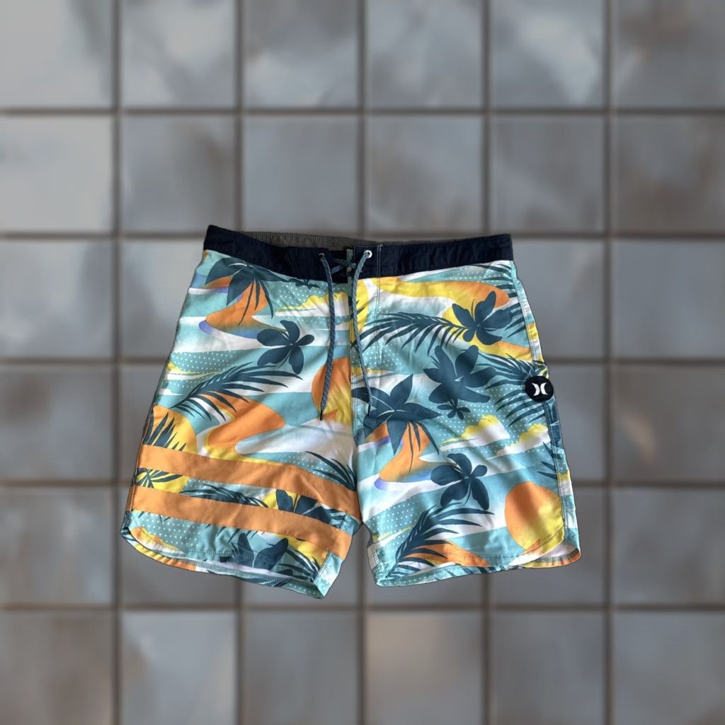 Hurley Hurley Bottom Swim Trunks Trunks Beach Men 33 Multicolor Swimwear Adjustable Waist Summer Size 33 Mens Size US 33 - 1 Thumbnail