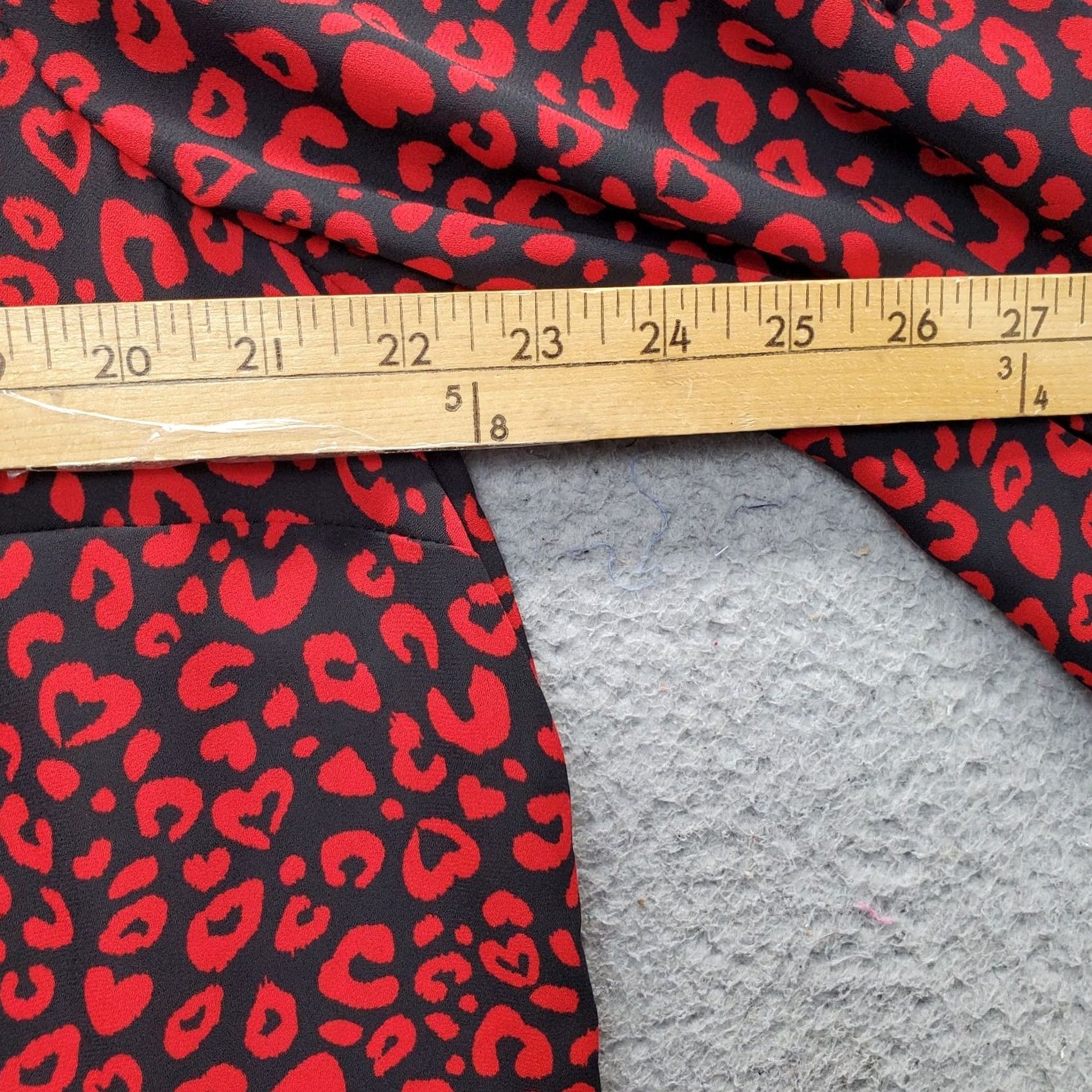 Torrid Torrid Harper Blouse Womens 00 Multi Leopard Print Roll Tab Sleeve Button Front Shirt Womens Size 00 Multicolor Leopard Print 3/4 Sleeve Size XXS / US 00 / IT 34 - 4 Thumbnail